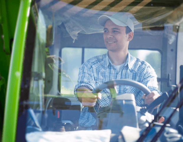 Conduite d’un tracteur agricole : réglementation et permis
