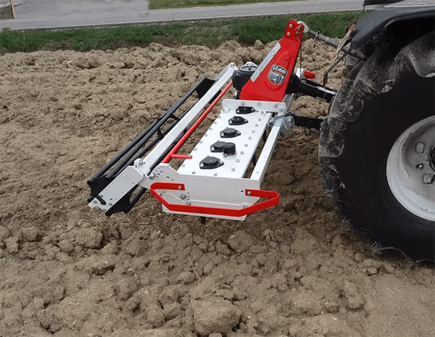 Comment éviter les pannes en pleine préparation de sol grâce à un entretien préventif de la herse rotative ?