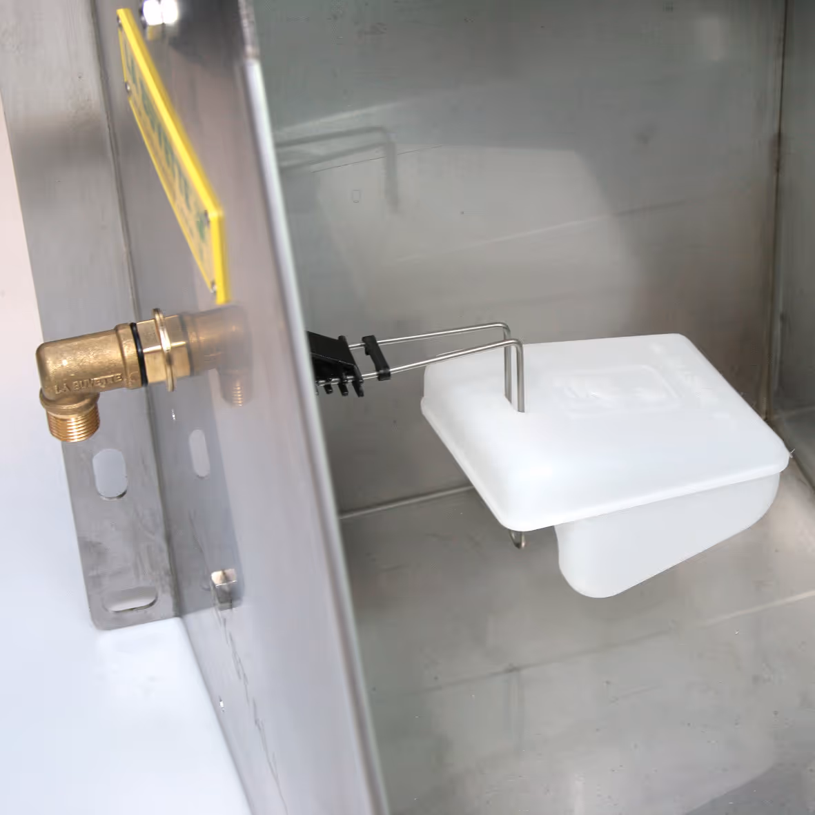 Abreuvoir mural en inox polystall premium | La buvette
