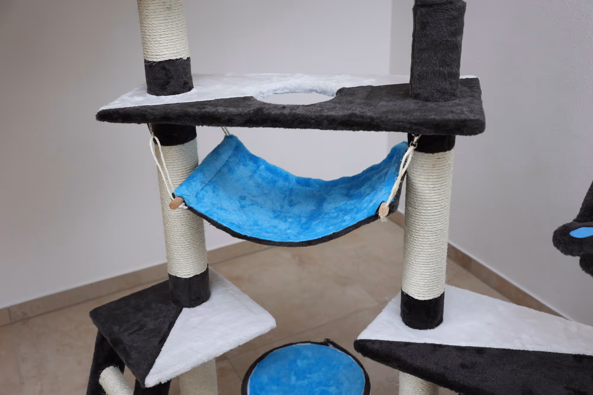 Arbre à chat Creativ anthracite/bleu/blanc, 150cm