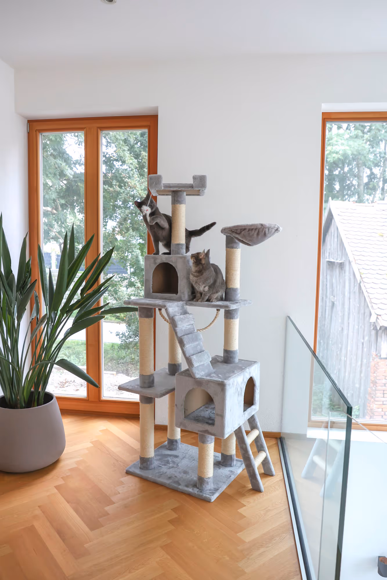 Arbre à chat Square gris clair, 178cm