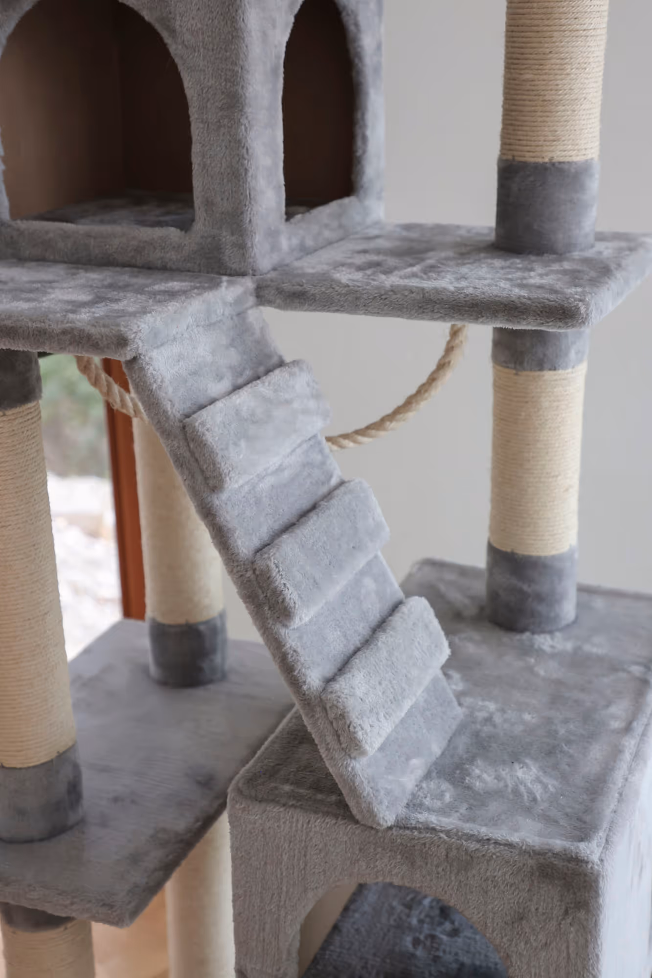 Arbre à chat Square gris clair, 178cm