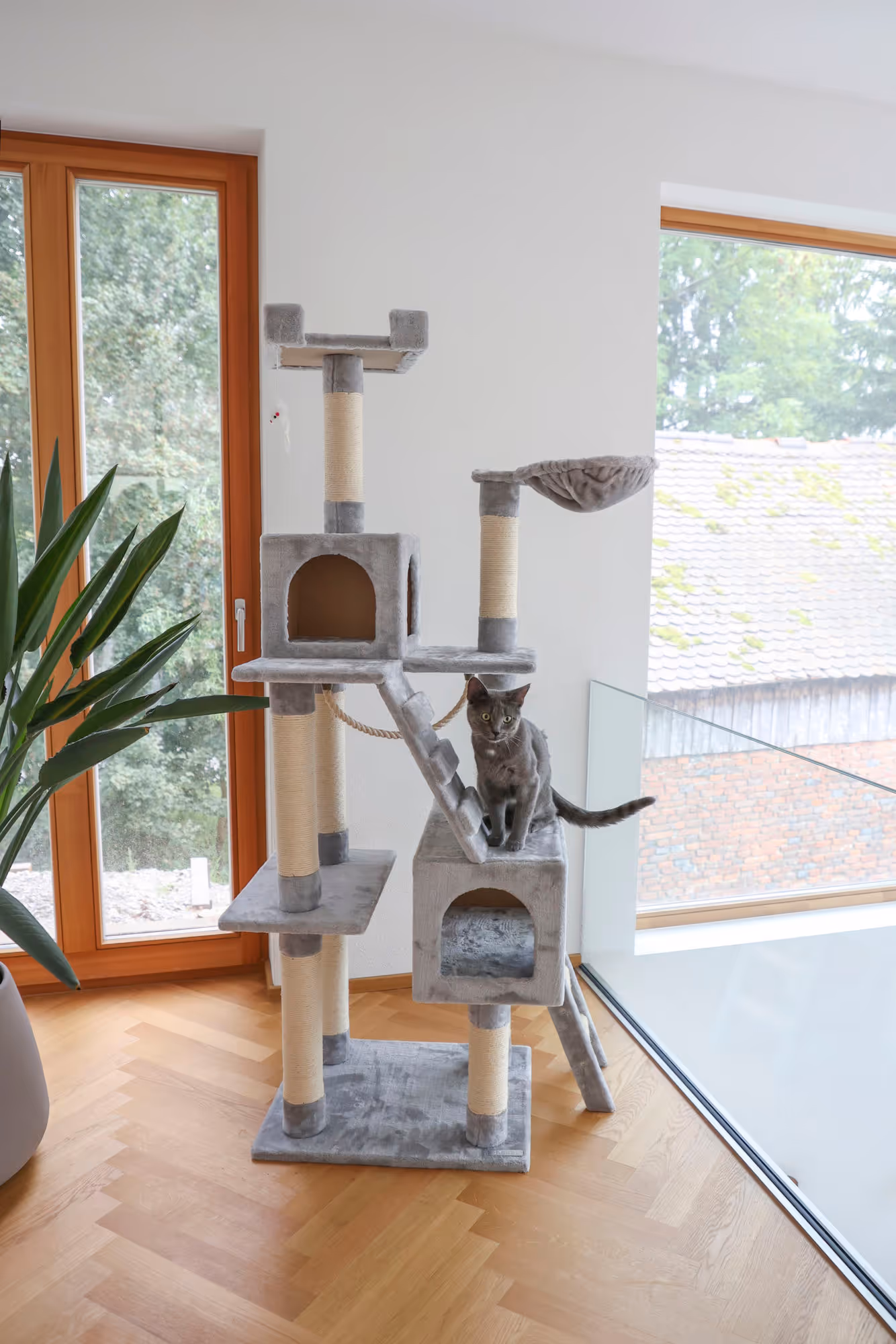 Arbre à chat Square gris clair, 178cm