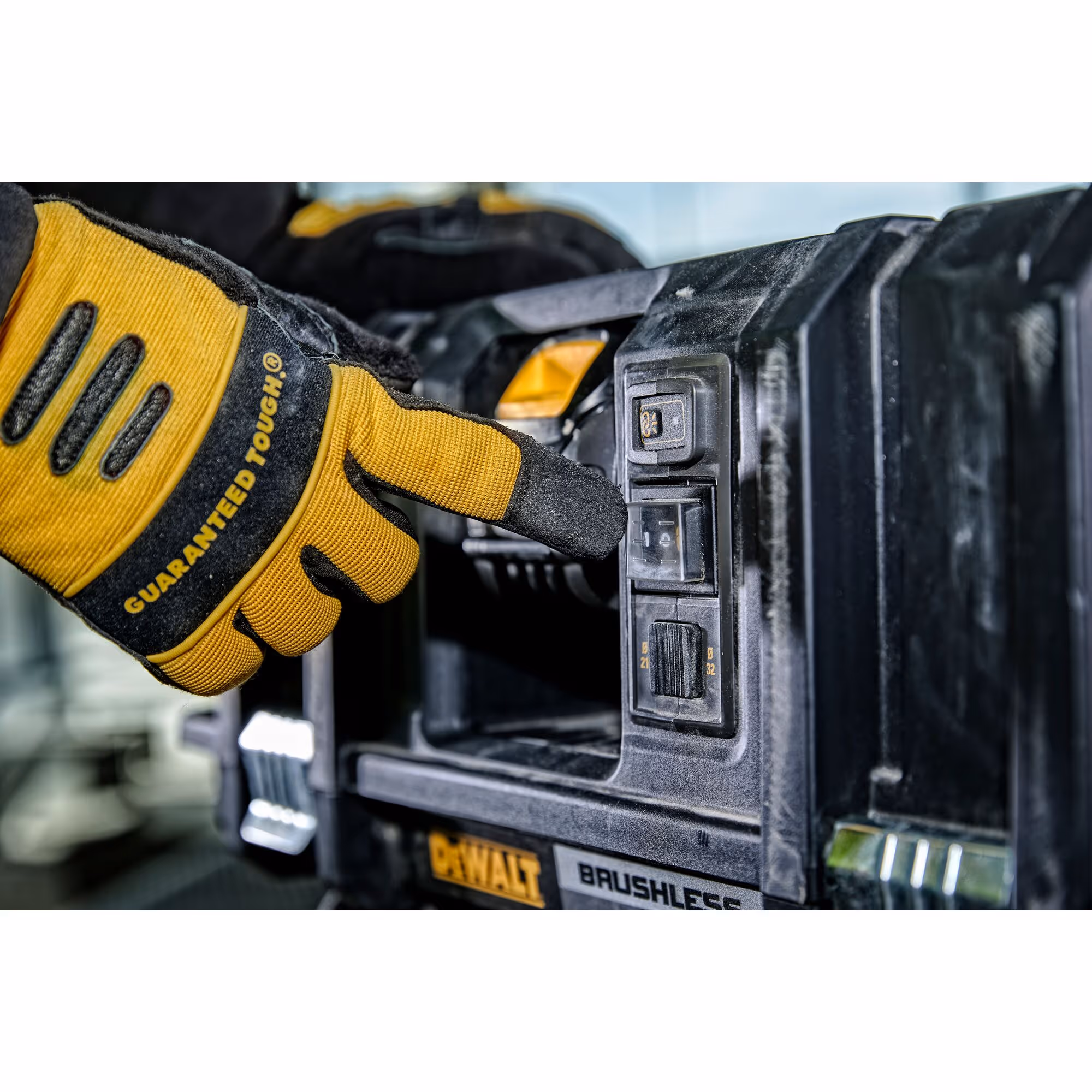 Aspirateur TSTAK XR FLEXVOLT 54V 2Ah Li-Ion Brushless eau et poussières - Classe M