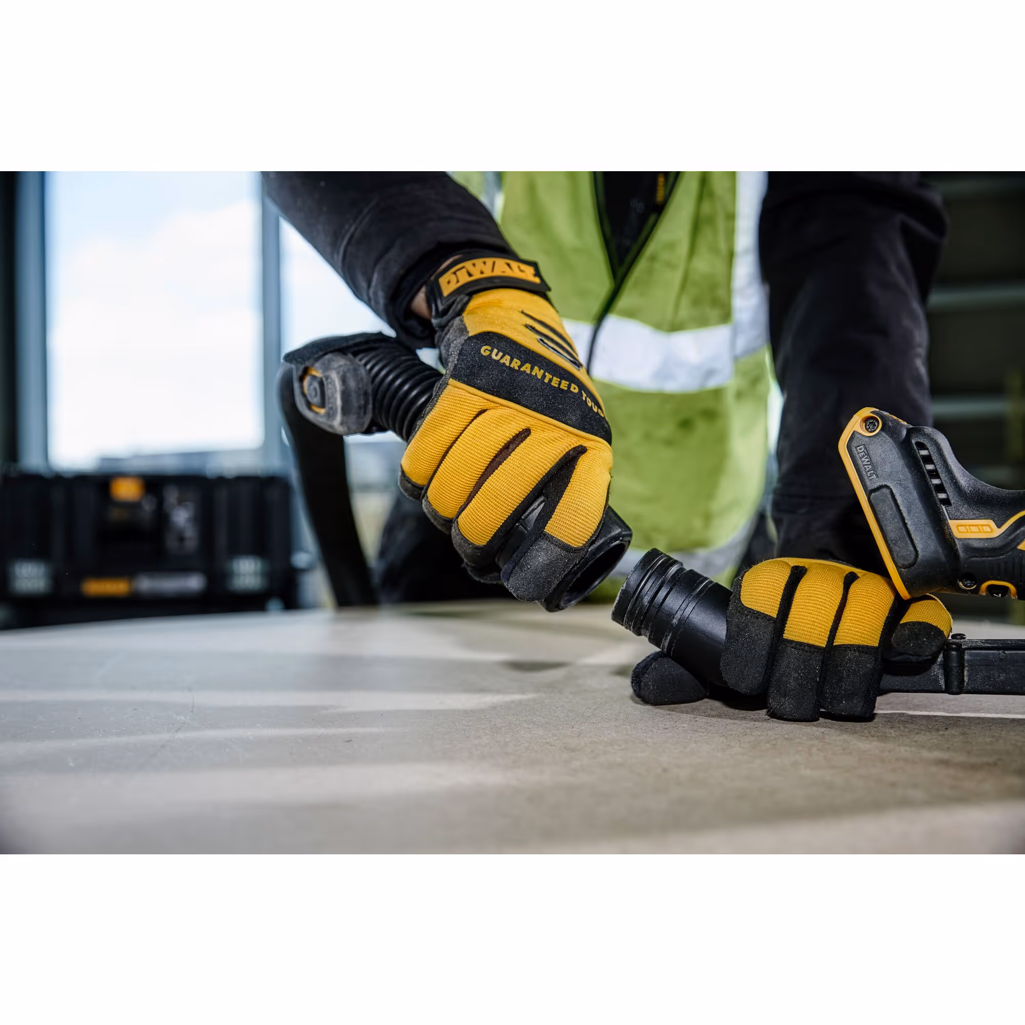 Aspirateur TSTAK XR FLEXVOLT 54V 2Ah Li-Ion Brushless eau et poussières - Classe M