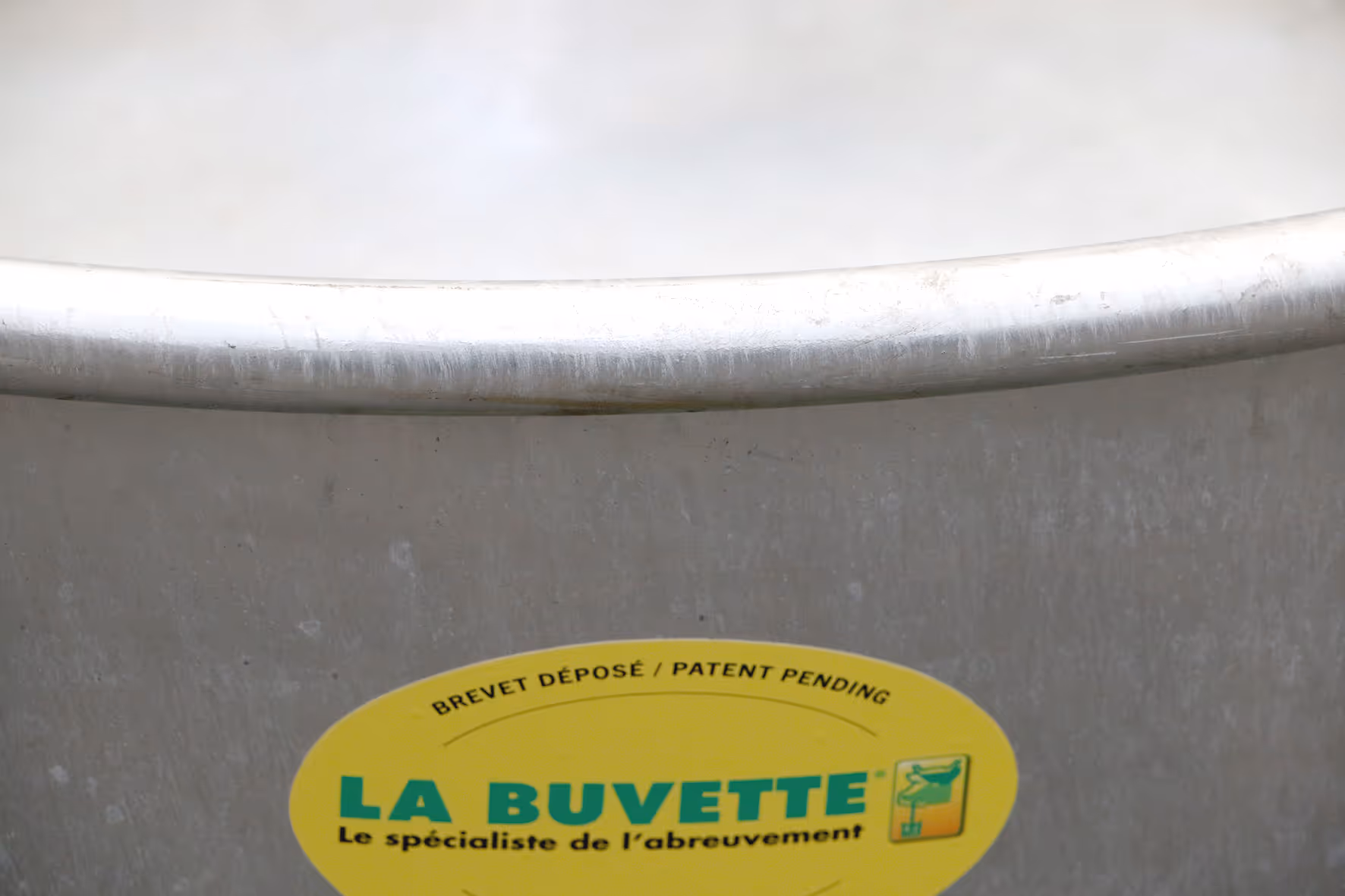 Bac pâturage Galvanisé 380L La buvette spécial ovins Ø1130 mm H390 mm
