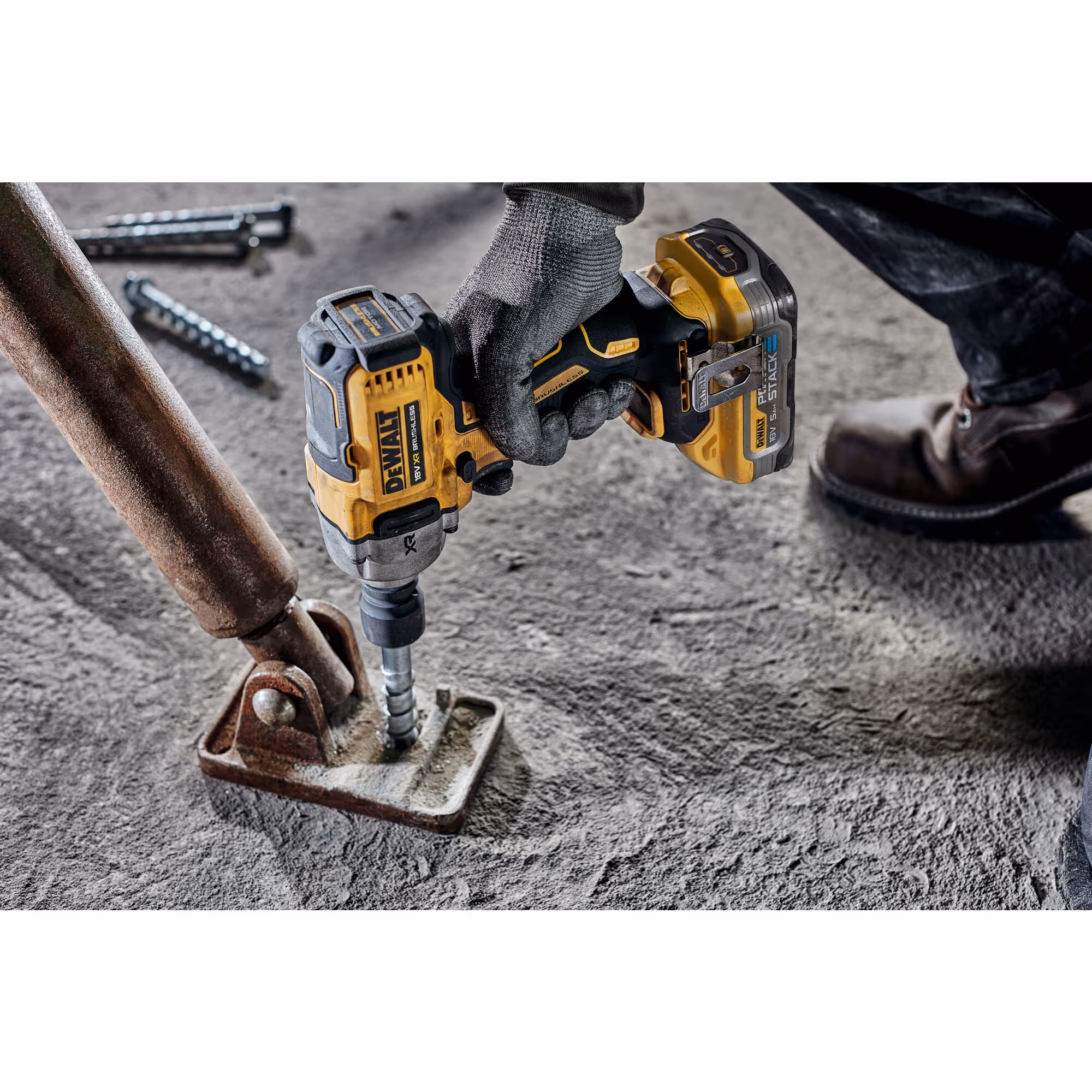 Boulonneuse à chocs 1/2'' XR 18V 5Ah Li-Ion Brushless 812 Nm - jonc de sécurité - POWERSTACK