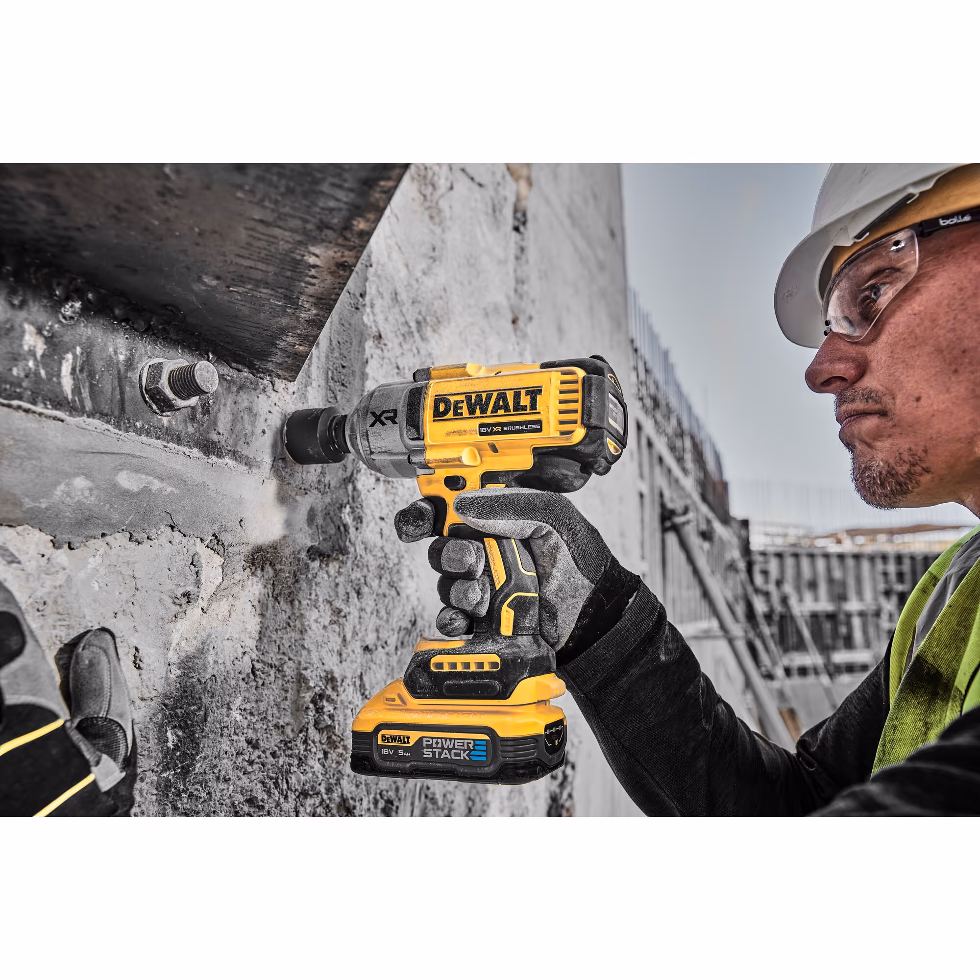 Boulonneuse ½ XR 18V 5Ah Li-Ion Brushless 1396 Nm Jonc de sécurité - POWERSTACK