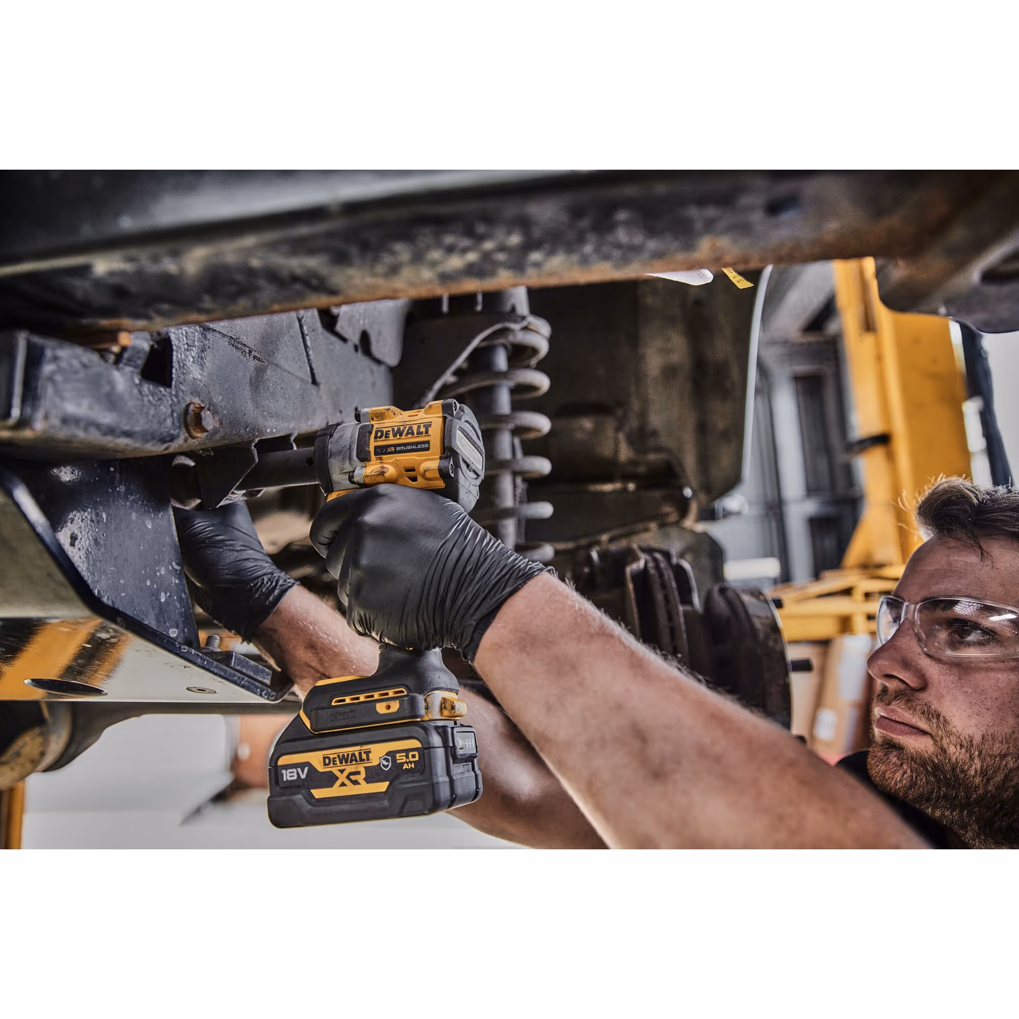 Boulonneuse à chocs 1/2'' Compacte XR 18V Brushless 406 Nm - jonc de sécurité
