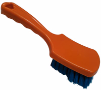 Brosse rouge large a manche court adapt. delaval 988 801-07