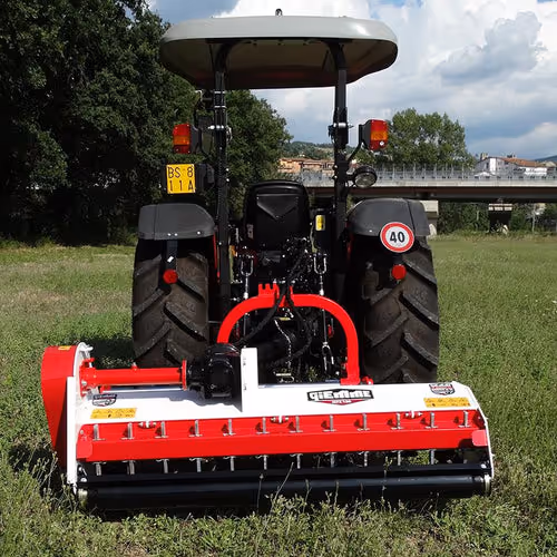 Broyeur à axe horizontale avec déport hydraulique 1.80 m Giemme MFZ180