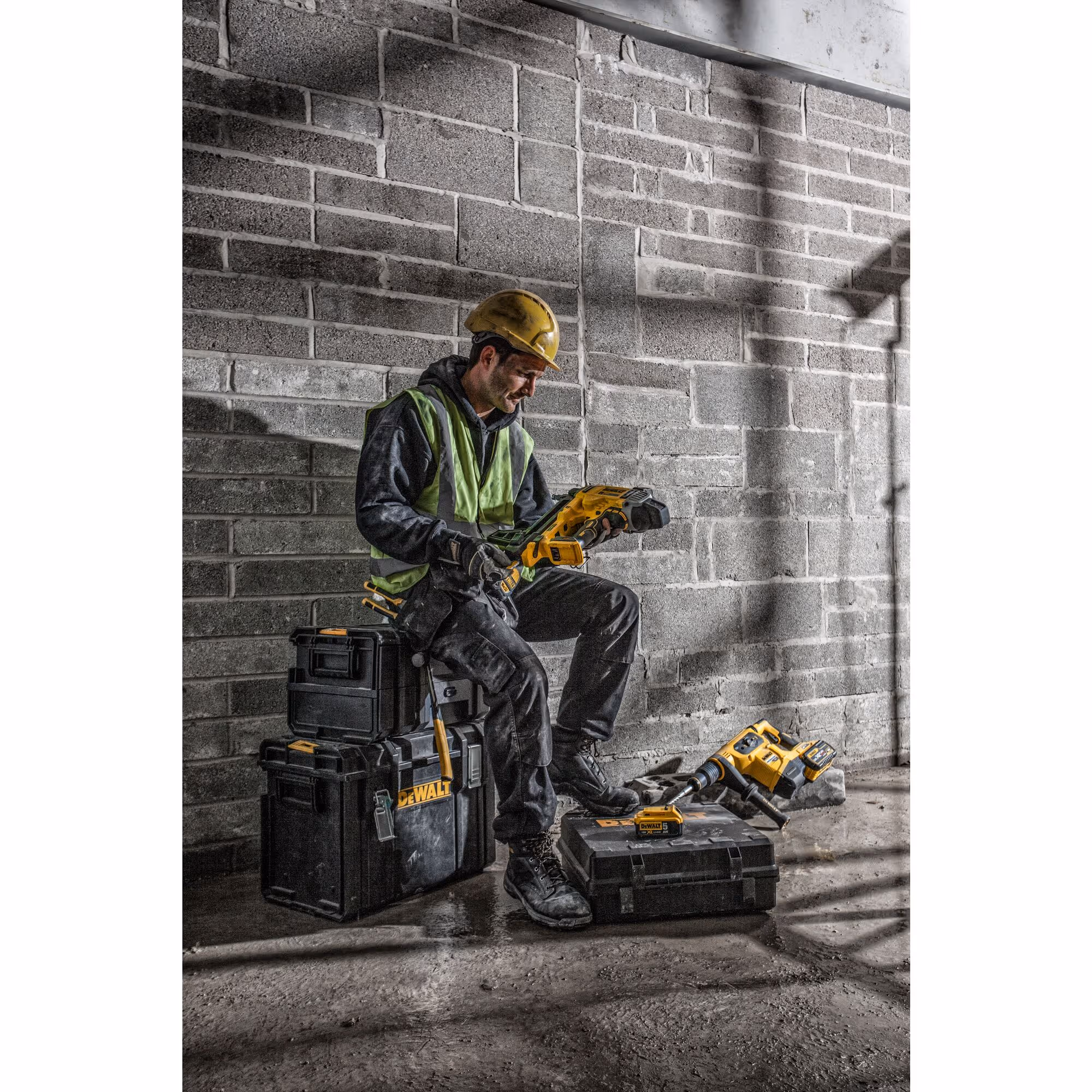 Cloueur béton et acier XR 18V 5Ah Li-Ion Brushless