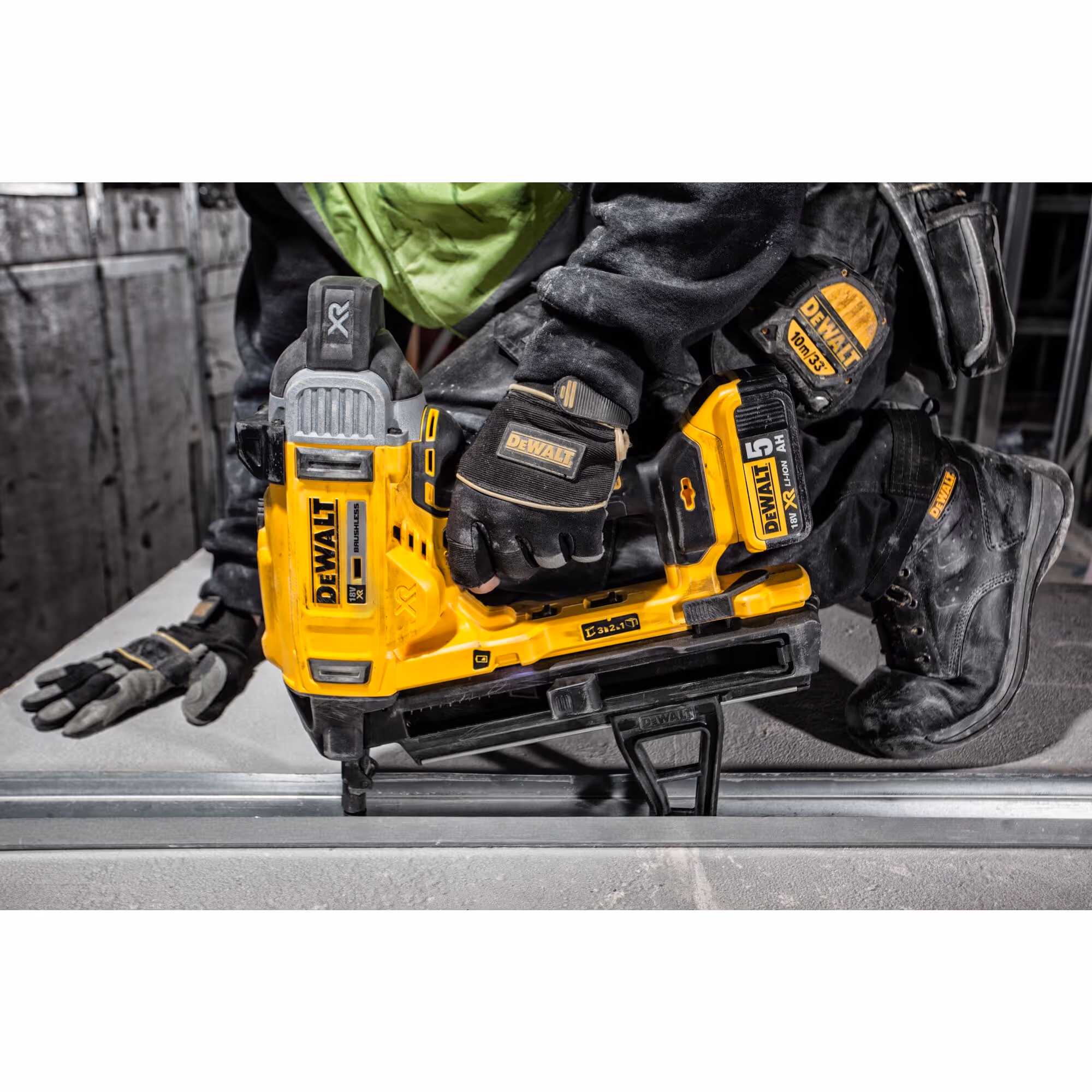 Cloueur béton et acier XR 18V 5Ah Li-Ion Brushless