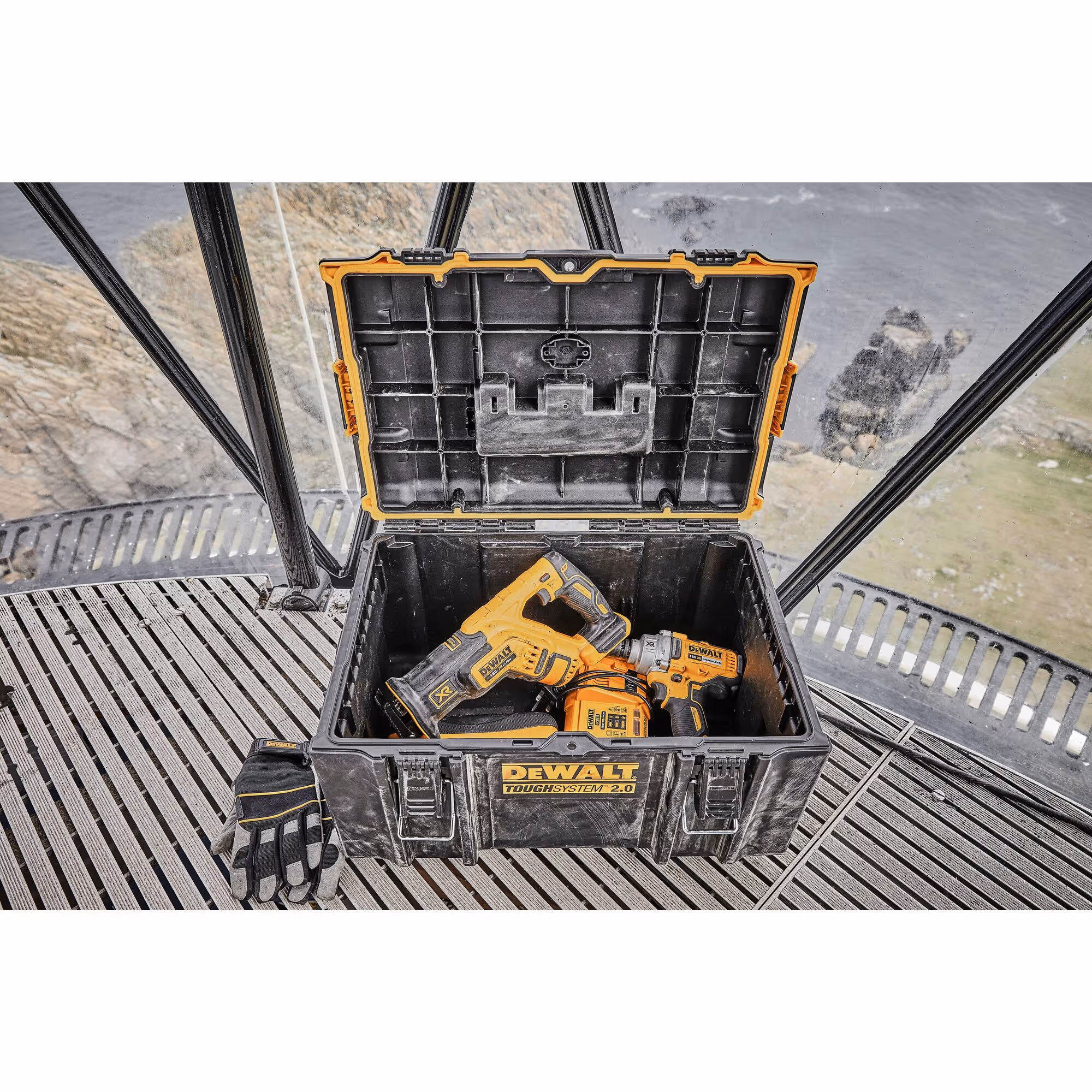 Coffret TOUGHSYSTEM DS300
Moyenne contenance