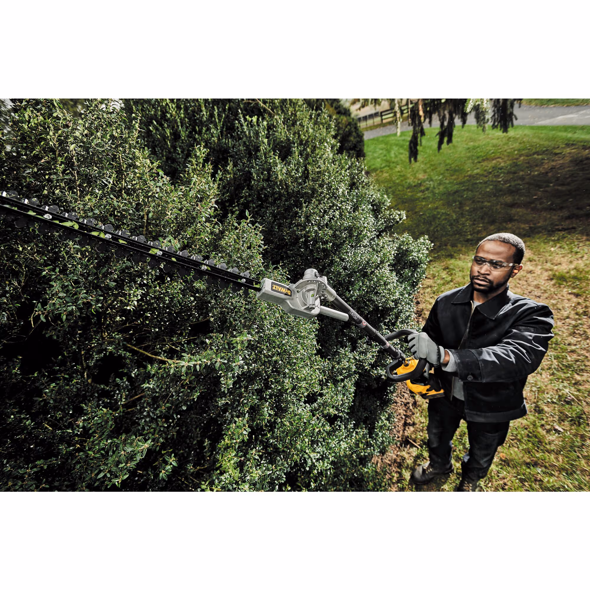 Combisystème XR FLEXVOLT 54 V - tête taille-haies sur perche / longueur de lame (cm) - 55 / écartement de la lame (mm) - 19 / tête articulée (°) - 135