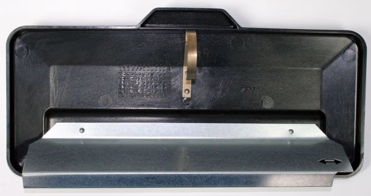 Couvercle plastique trémie NC Monosem 65013012
