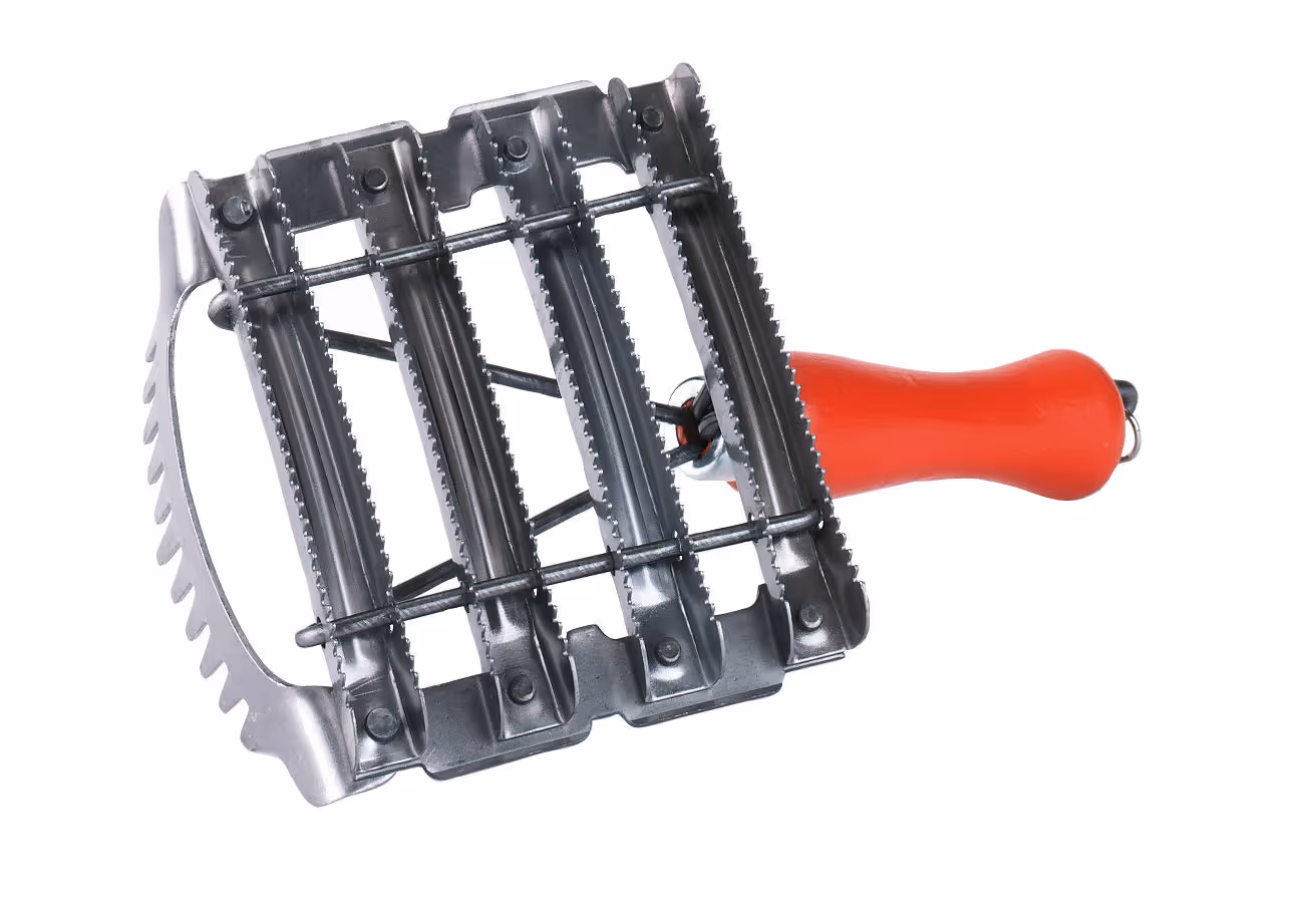 Etrille avec peigne crinière acier, 8 rangées