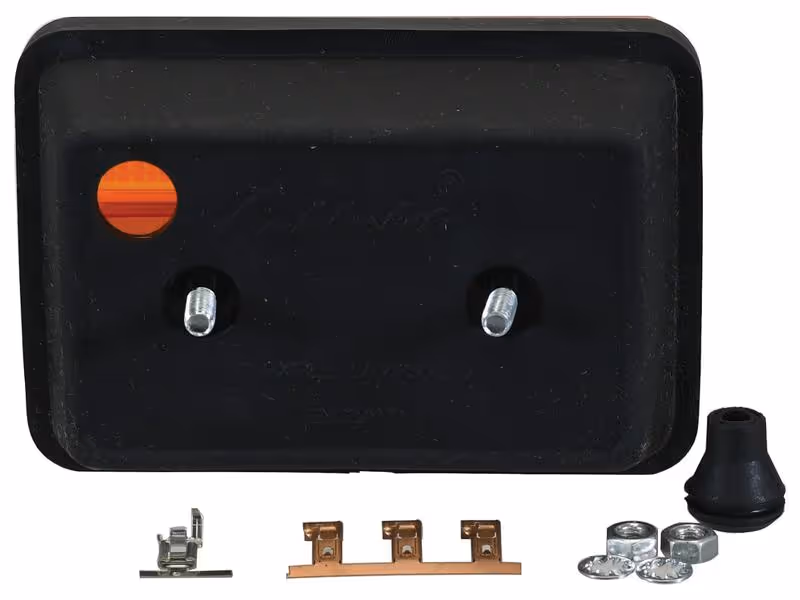 Feu Arrière 12V, Gauche/Droit - adaptable sur tracteurs New Holland, Ford - ref 1384945
