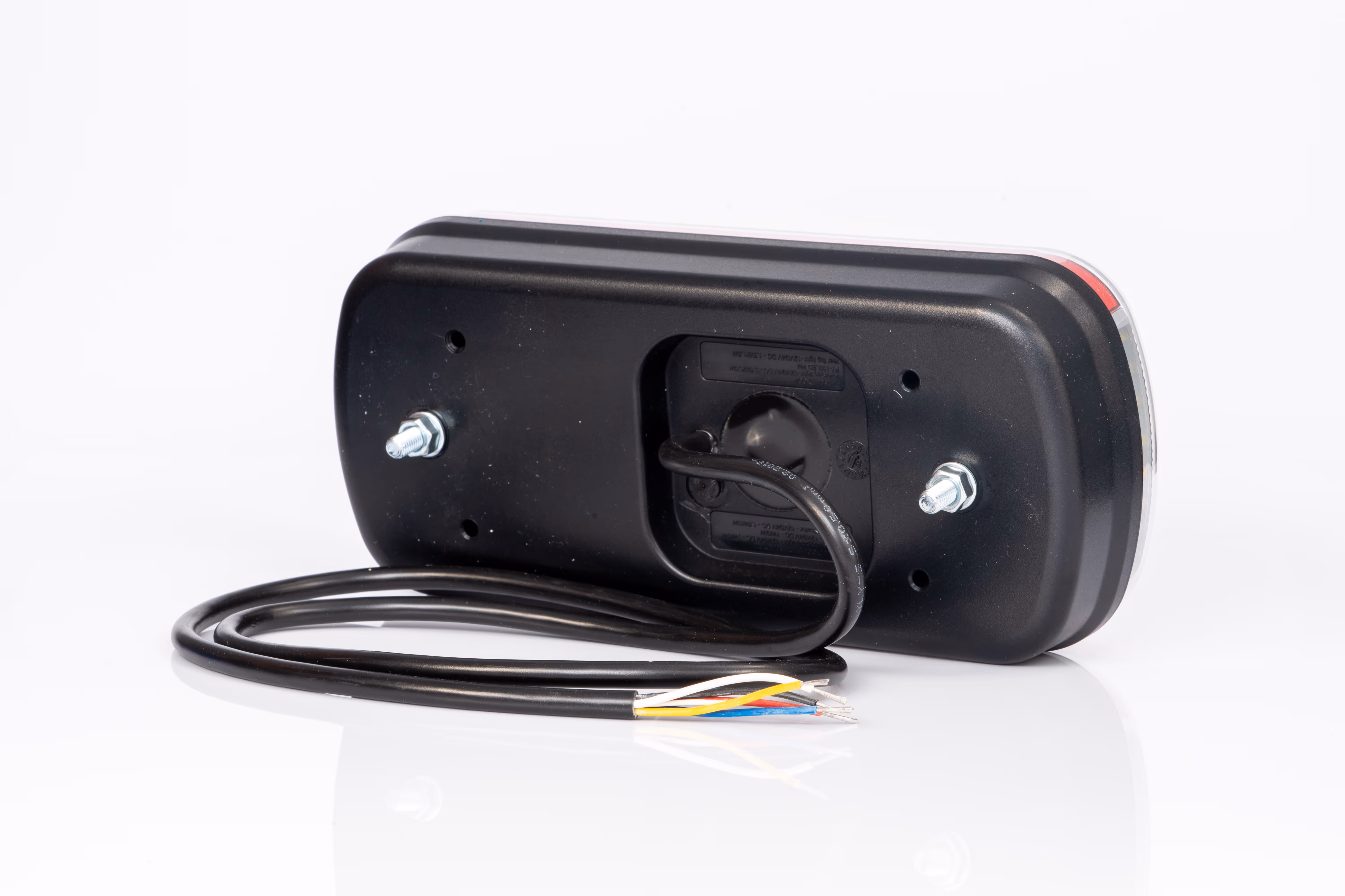 Feu arrière universel à LED, 6-fonctions (stop, position, clignotant, recul, catadioptre), avec eclaireur de plaque, longueur du câble 1m