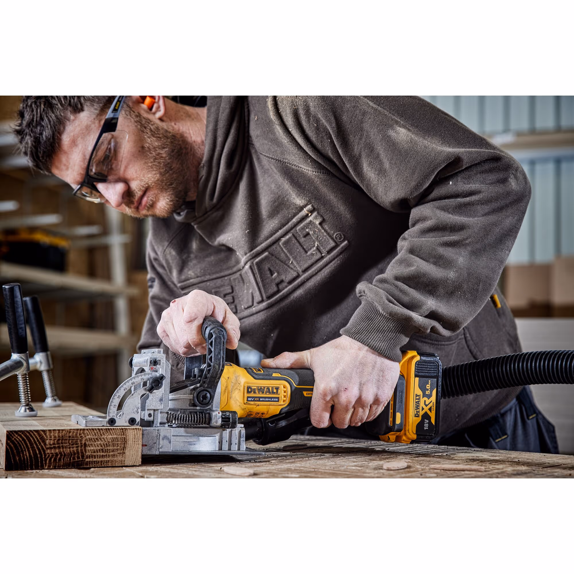 Fraiseuse à lamelles XR 18V 5Ah Li-Ion Brushless avec batteries