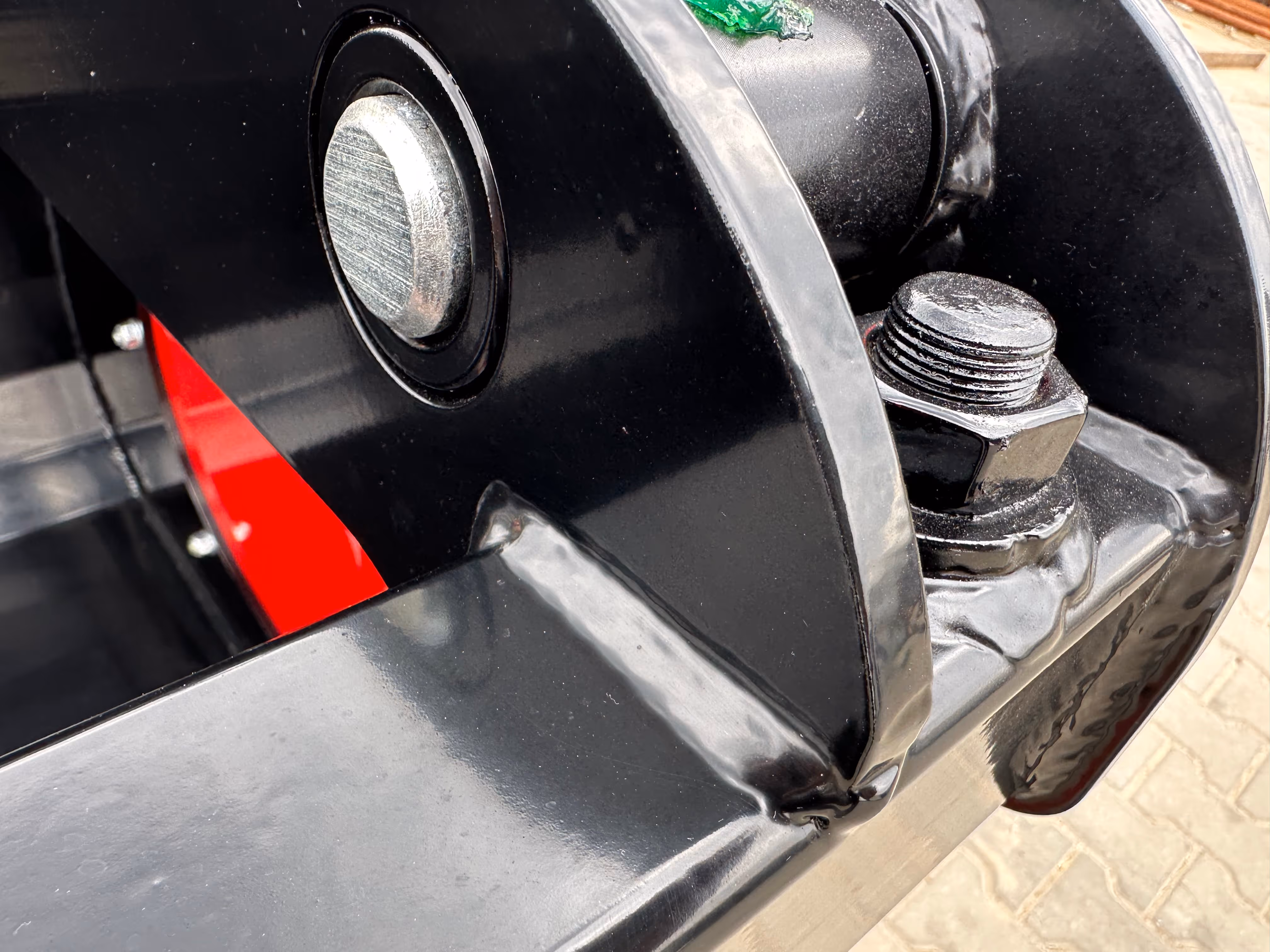 Godet croco 2400 attache Manitou