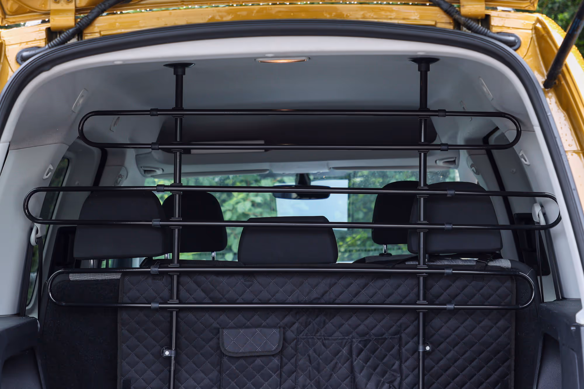 Grille de protection voiture H=75-110cm, l= 85-140cm