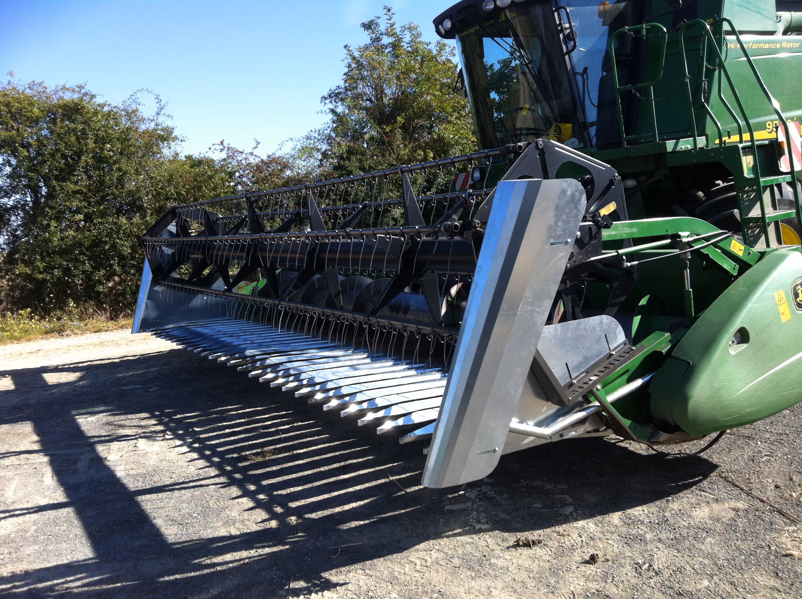 Jeux de plateaux tournesol, diviseurs inclus pour coupe CLAAS Vario V770 (7.70m)
