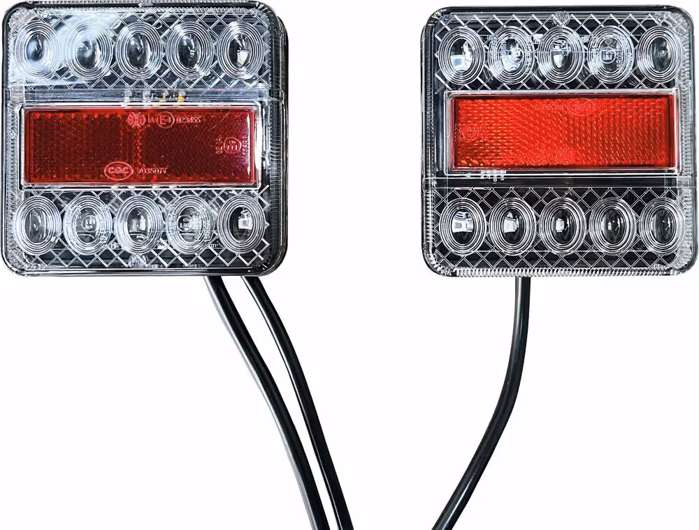 KIT SIGNALISATION 7M50 MAGNETIQUE A LED ENTRE FEUX 2.5M ROUGE/BLANC 7 PLOTS
