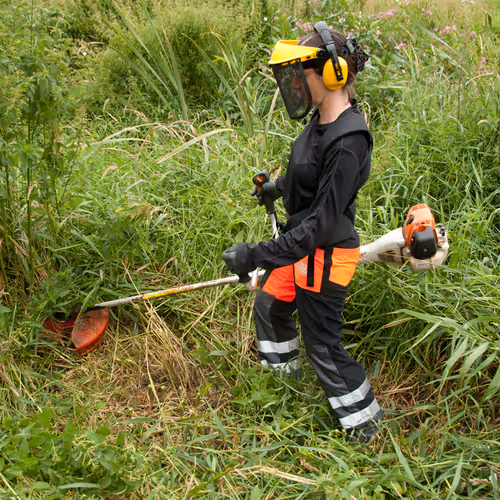 Lame de coupe universelle pour déchiquetage Oregon, Lame de déchiquetage à 2 dents pour végétation épaisse, haute et dense, acier durci de 3 mm d'épaisseur, convient au Stihl, Husqvarna, Mitox, Echo, Kawasaki et plus (295504-0)