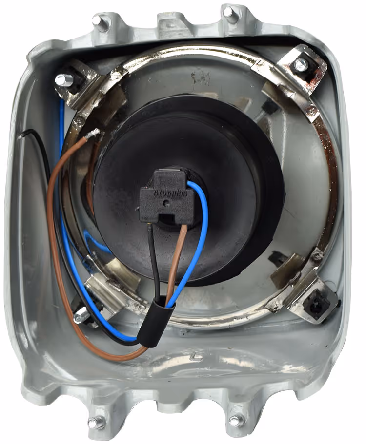Lampe frontale Ford 6610 c/o gauche Cowl E0NN13006AA | Ford