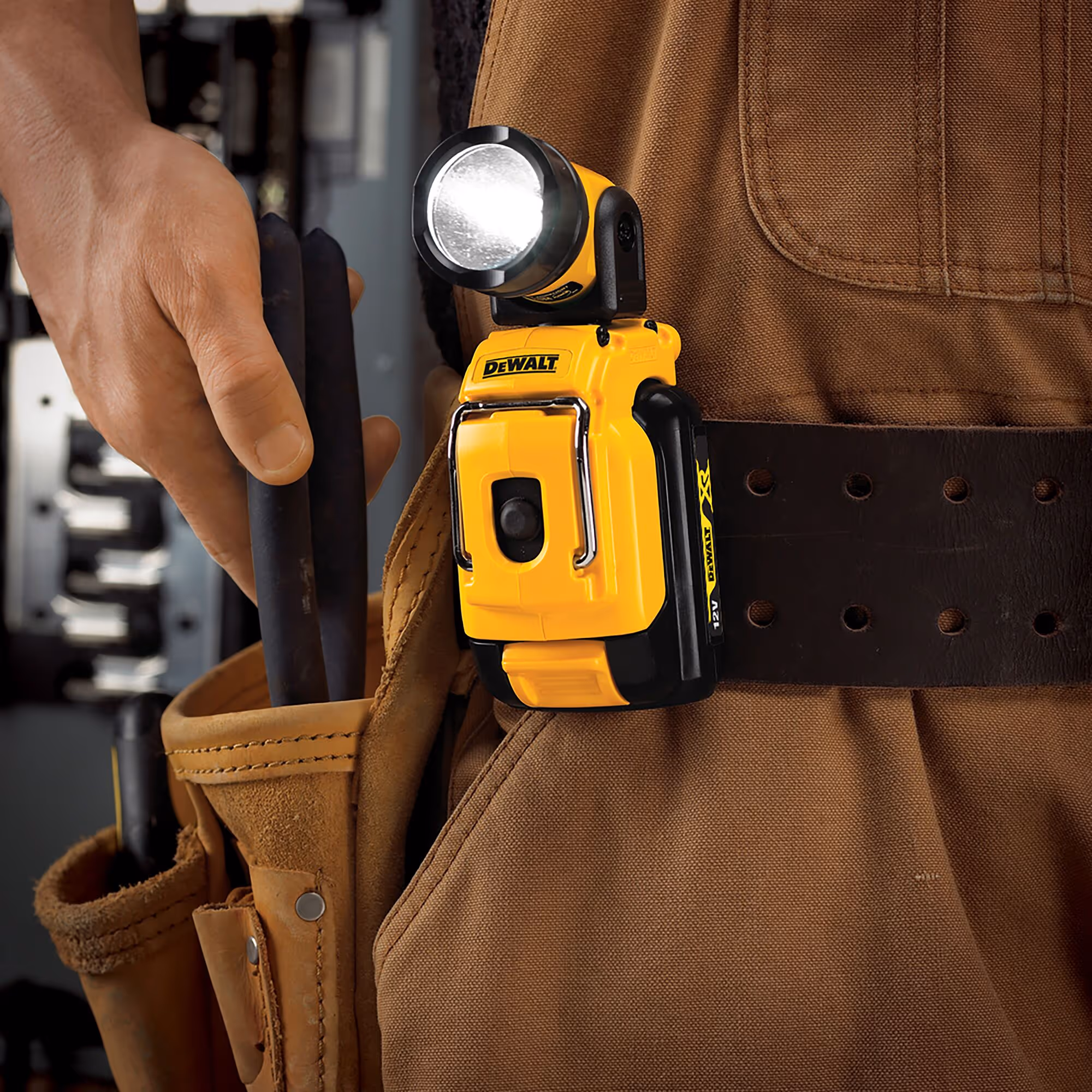 Lampe LED XR 12V Sans batterie ni chargeur