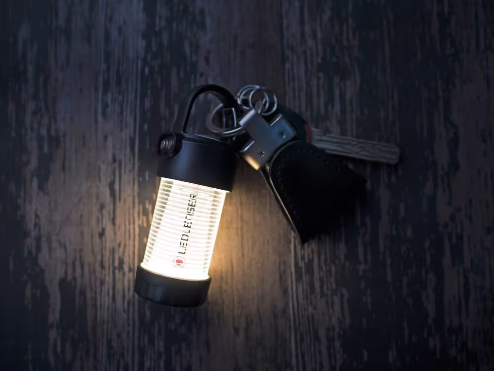 LANTERNE LED ML4 WARM LIGHT ULTRA COMPACTE 300 LUMENS RECHARGEABLE