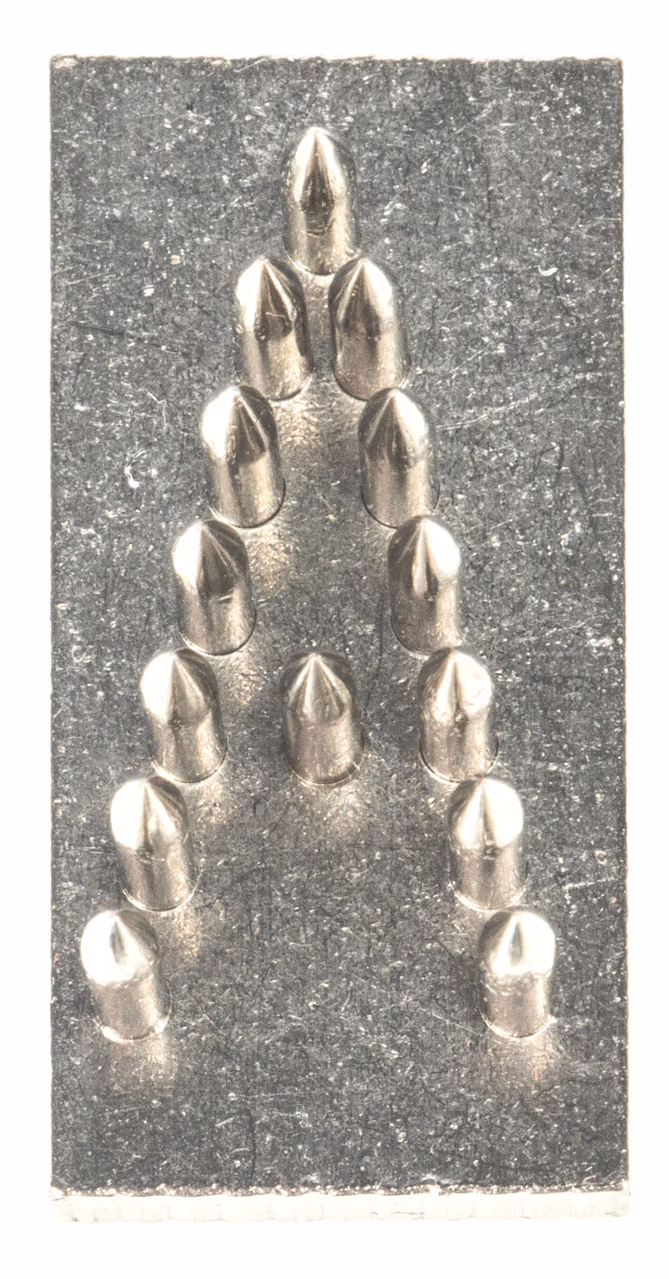Lettre seule 30mm pour frappe, en aluminium