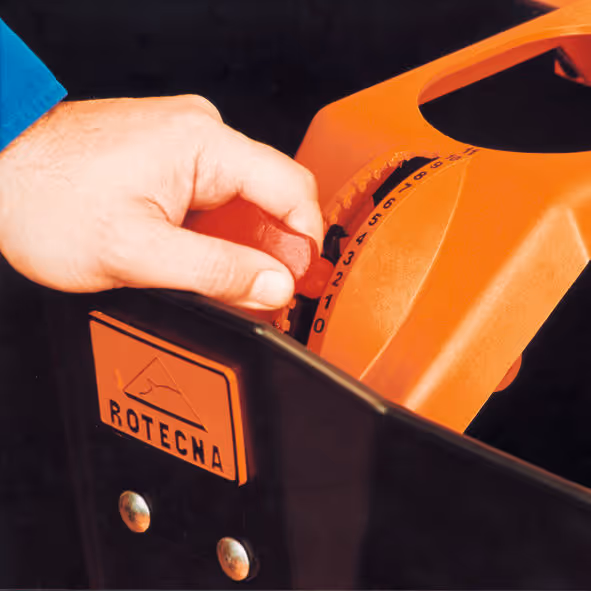 Mangeoire automatique pour porcelets TR-5