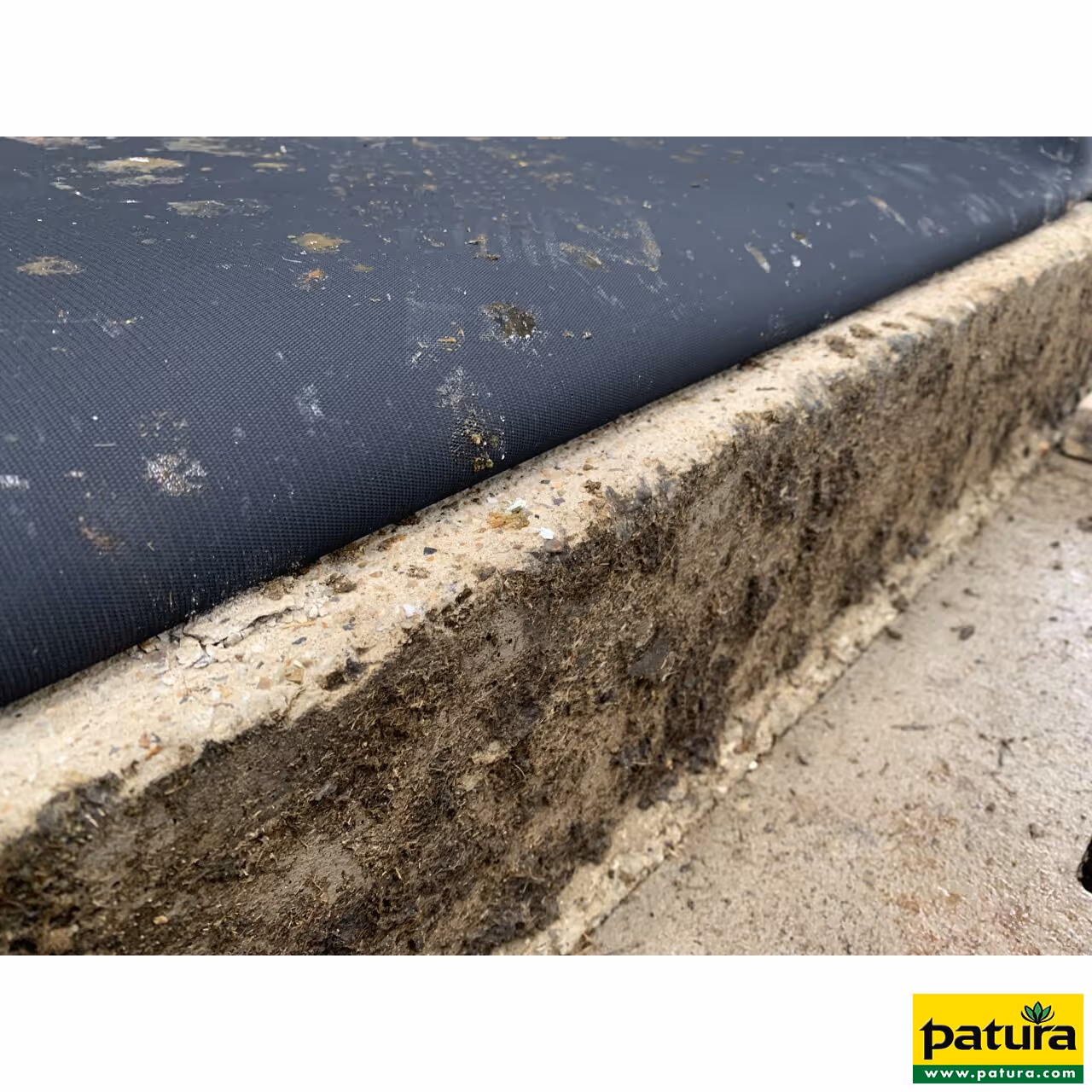 Matelas à vaches en latex Profondeur de la logette 1,80 m , au mètre, livré en rouleau