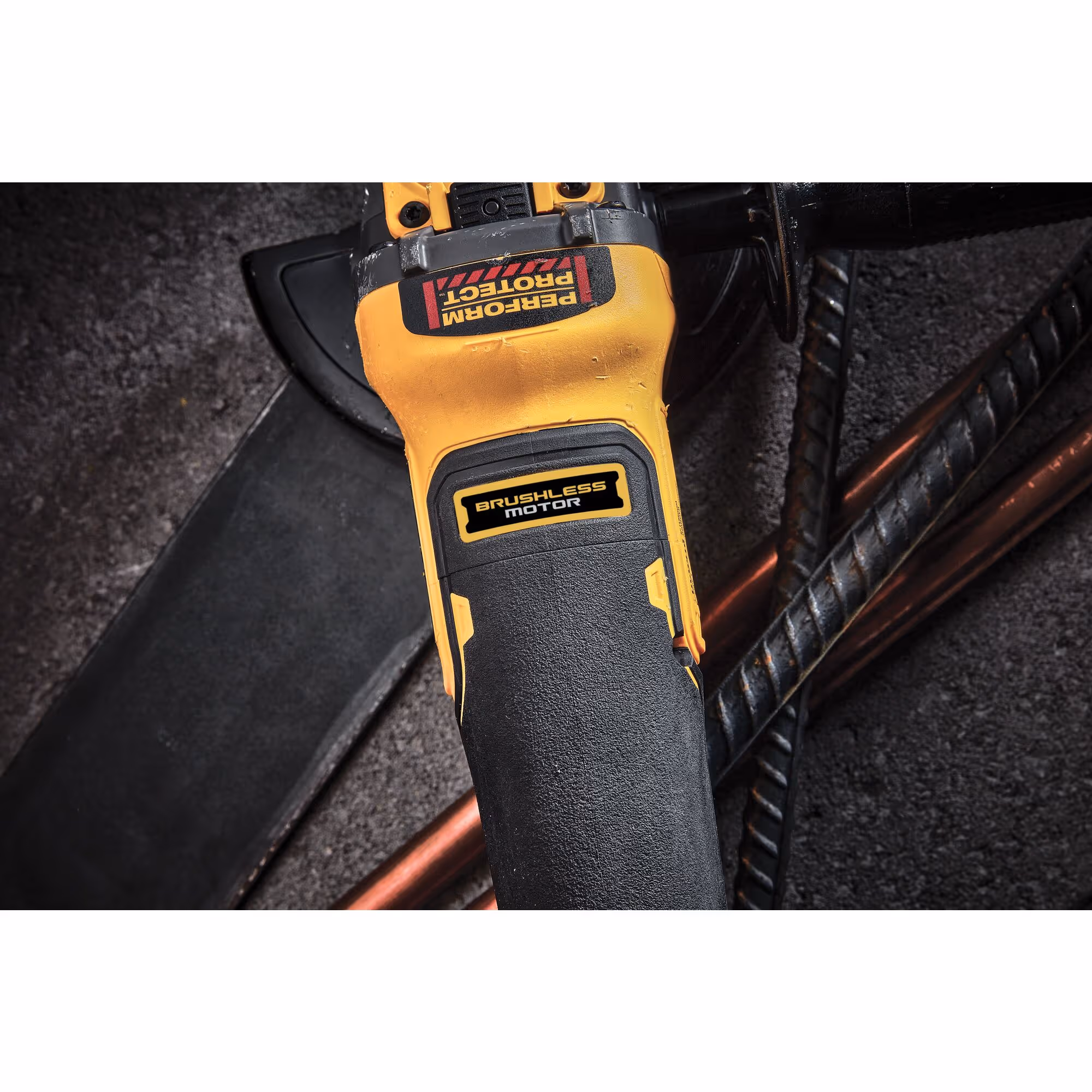 Meuleuse 125 mm XR 18V ADVANTAGE 6Ah Li-Ion Brushless avec batteries