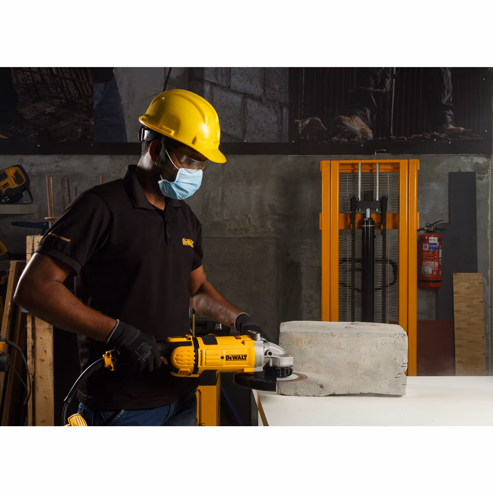 Meuleuse 230 mm 2600W - interrupteur à gâchette