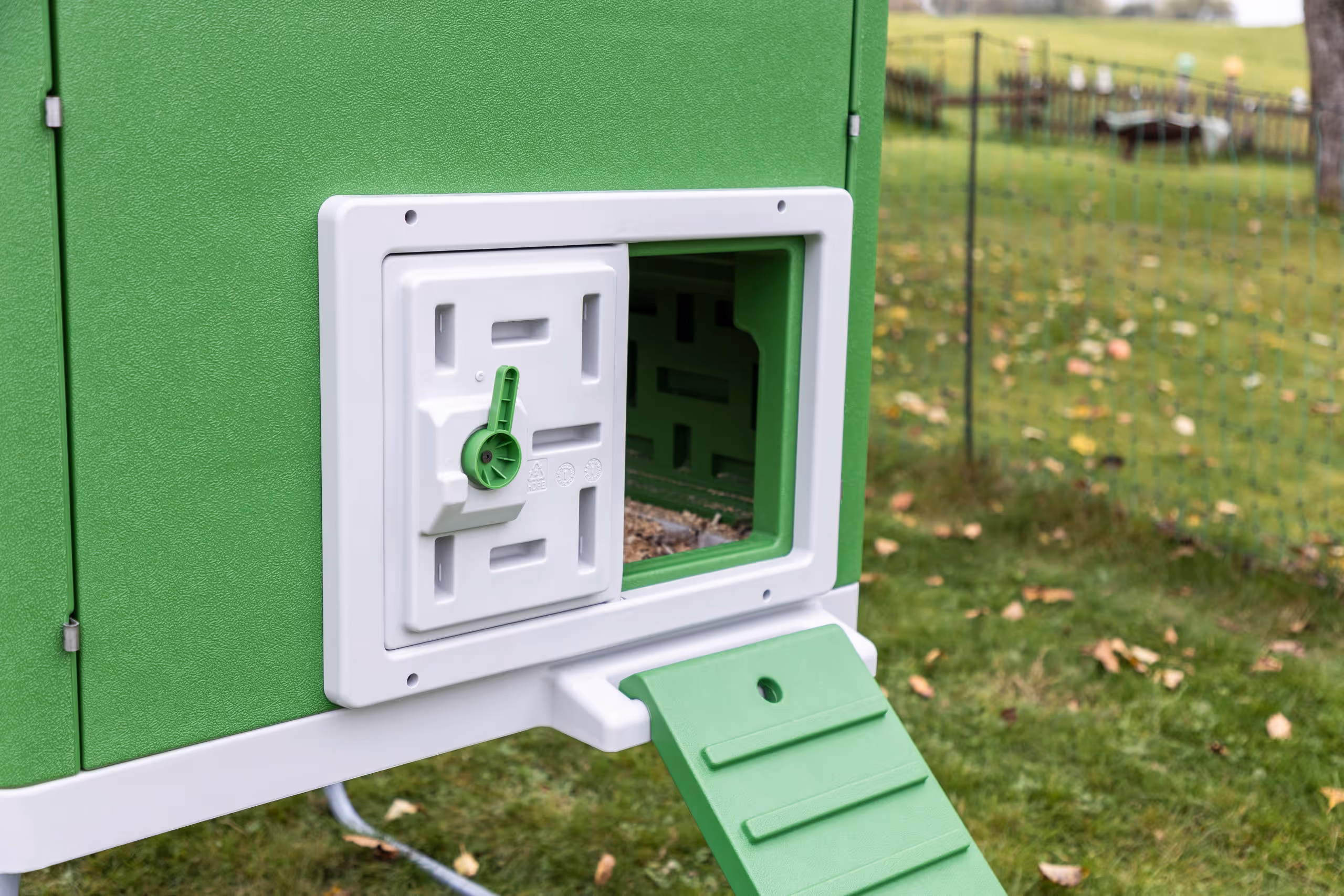 Mobile Coop - plastique 119X96x162 cm, 2 cartons