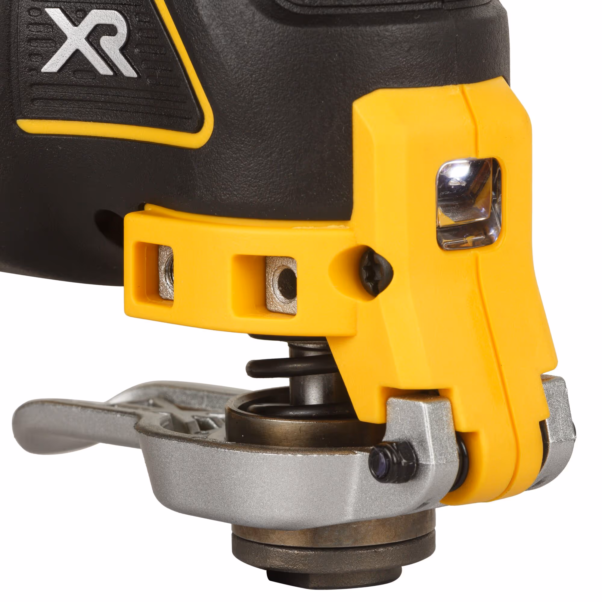 Multi-cutter XR 18V 2Ah Li-Ion Brushless - 32 accessoires avec batteries