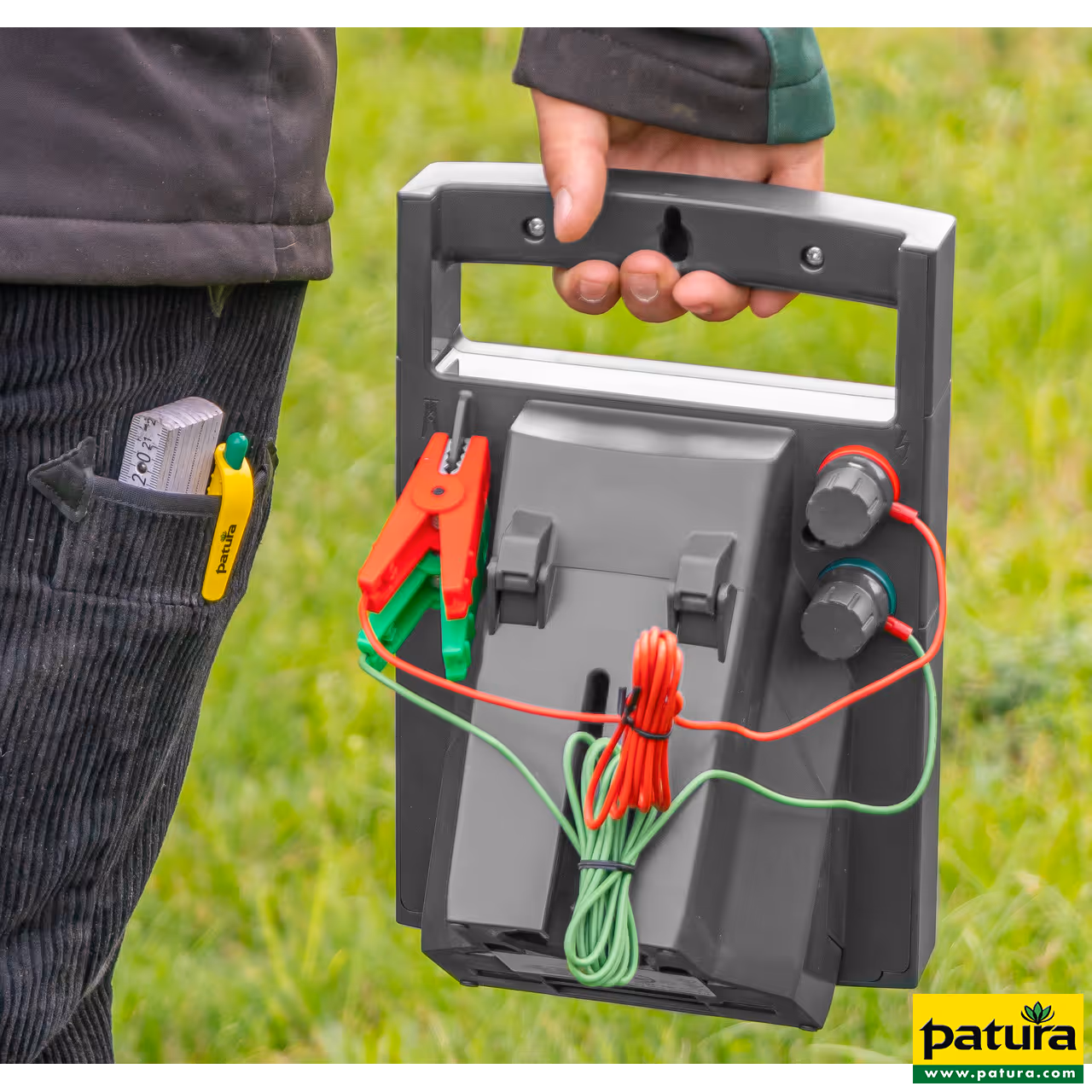 P70 Solar Electrificateur avec module solaire 9,6W, batterie 12V/7Ah