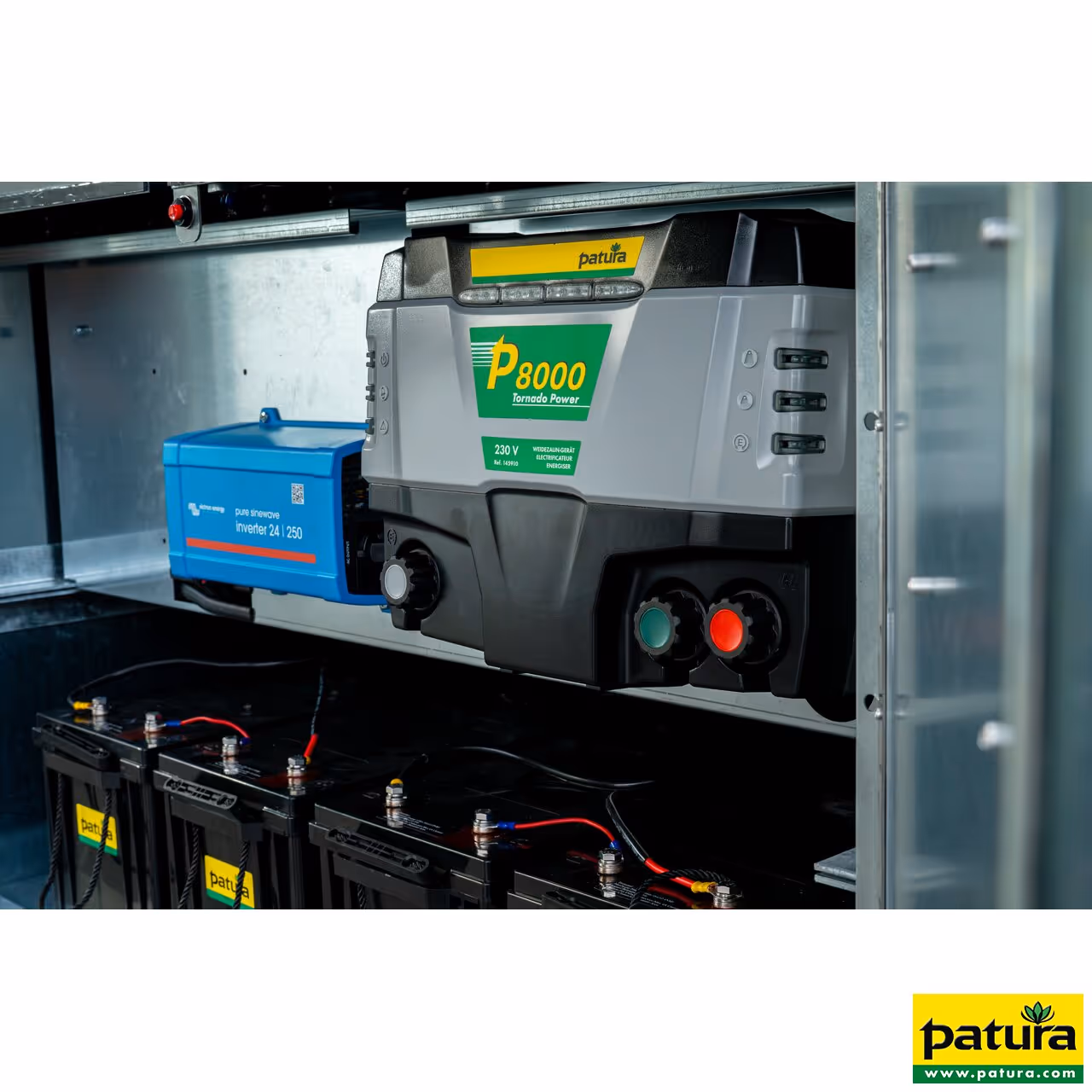 P8000 avec boîtier antivol XXL Module solaire 480W et 4x 200 Ah Batterie AGM
