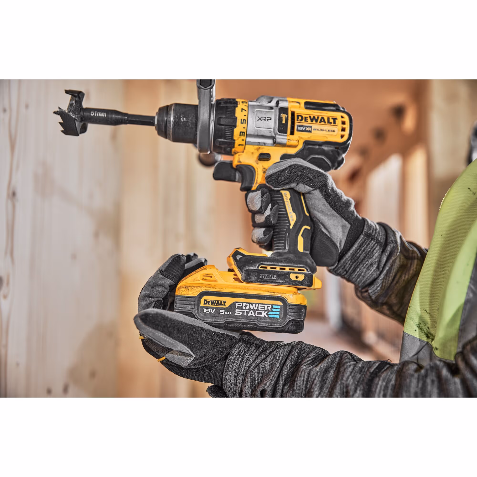 Perceuse visseuse percussion Premium XRP 18V ADVANTAGE 5Ah Li-Ion Brushless - POWERSTACK