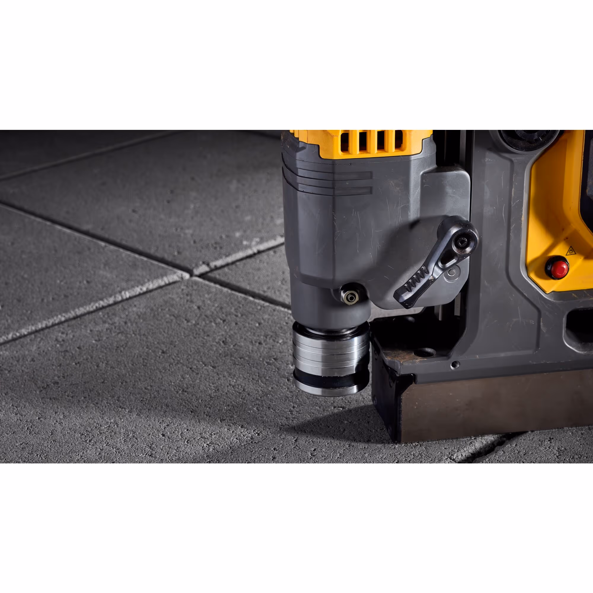 Perceuse magnétique XR 18V ADVANTAGE 9Ah Li-Ion Brushless
