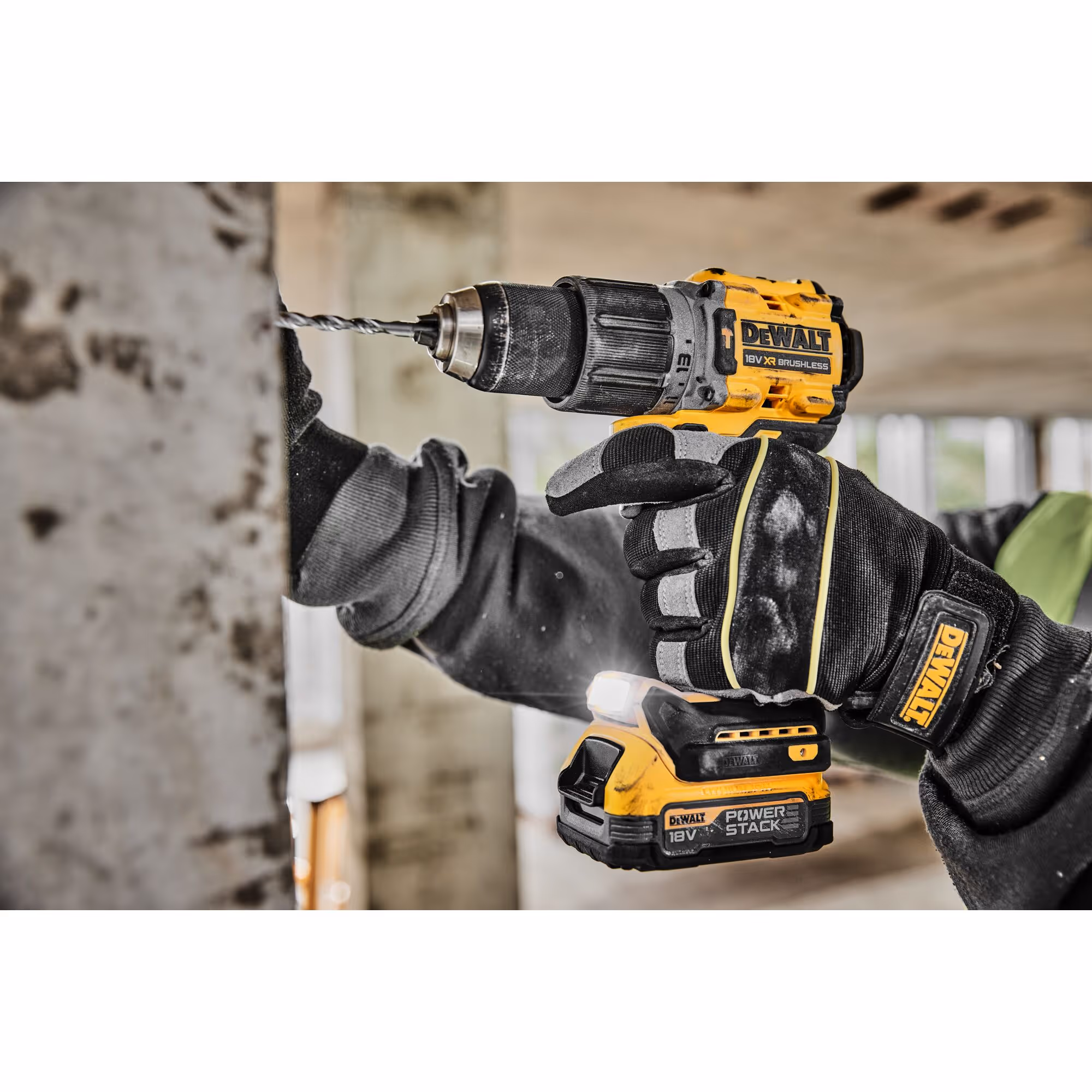 Perceuse visseuse percussion Compacte XR 18V 1.7Ah Li-Ion Brushless POWERSTACK