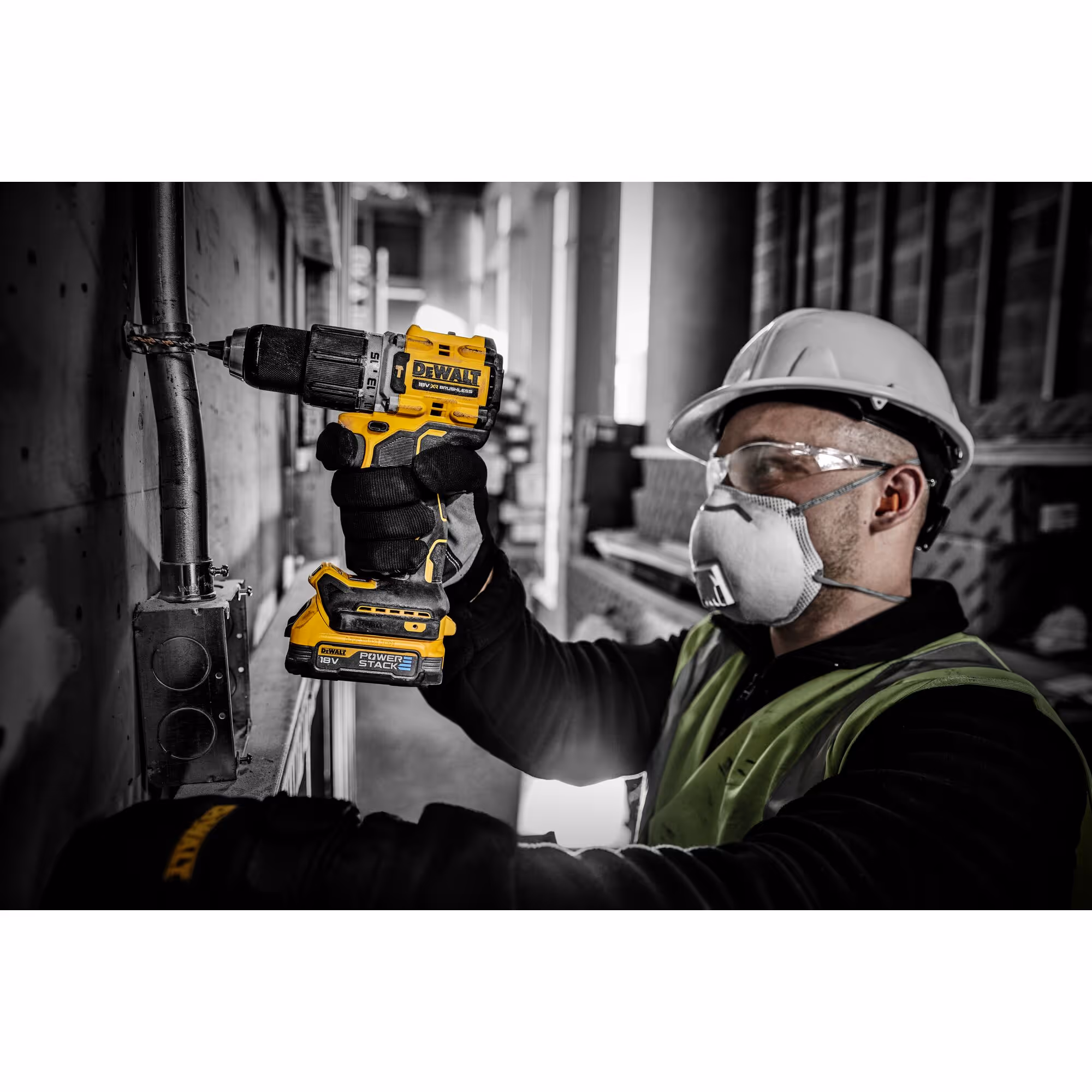 Perceuse visseuse percussion Compacte XR 18V 1.7Ah Li-Ion Brushless POWERSTACK