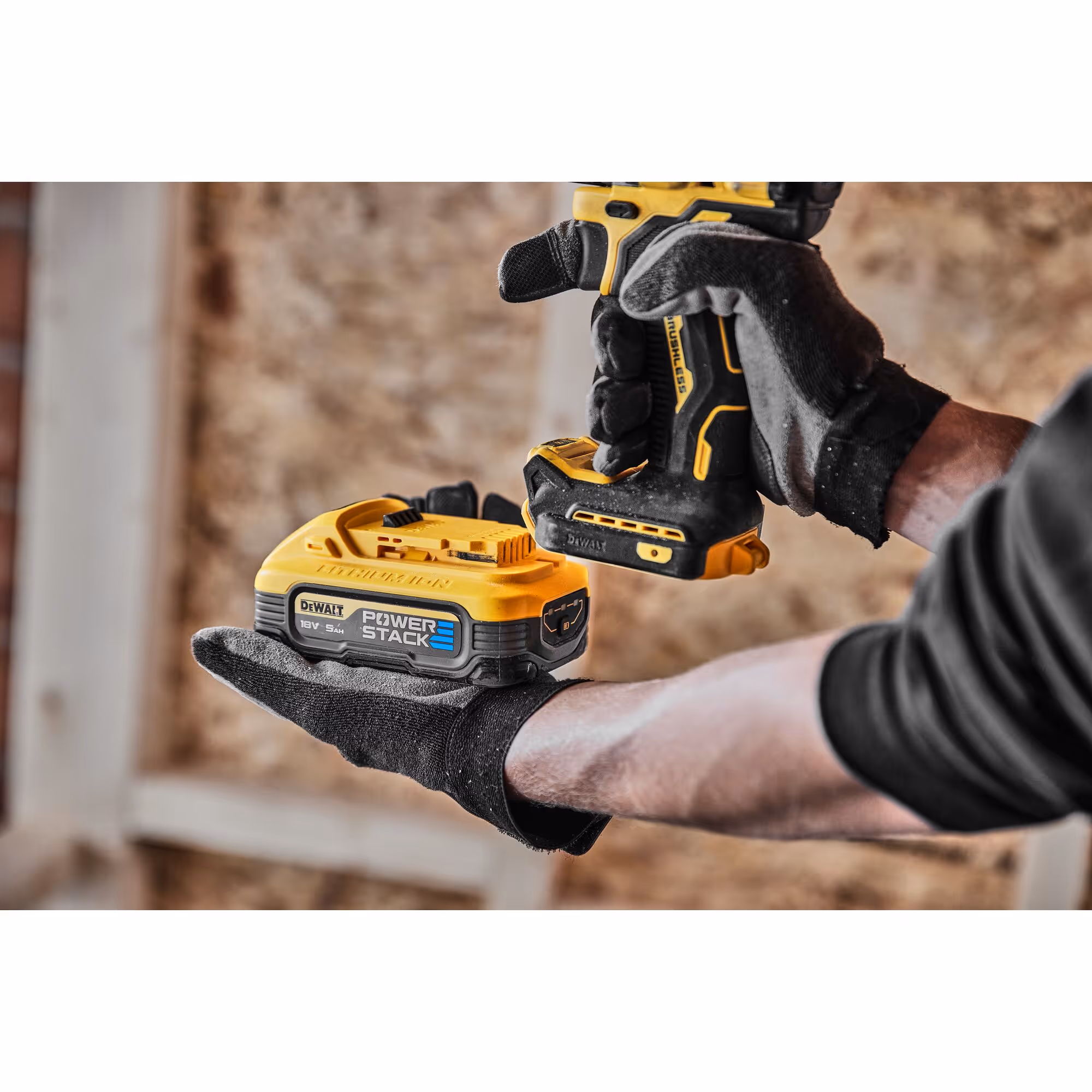 Perceuse visseuse Compacte XR 18V 5Ah Li-ion Brushless POWERSTACK