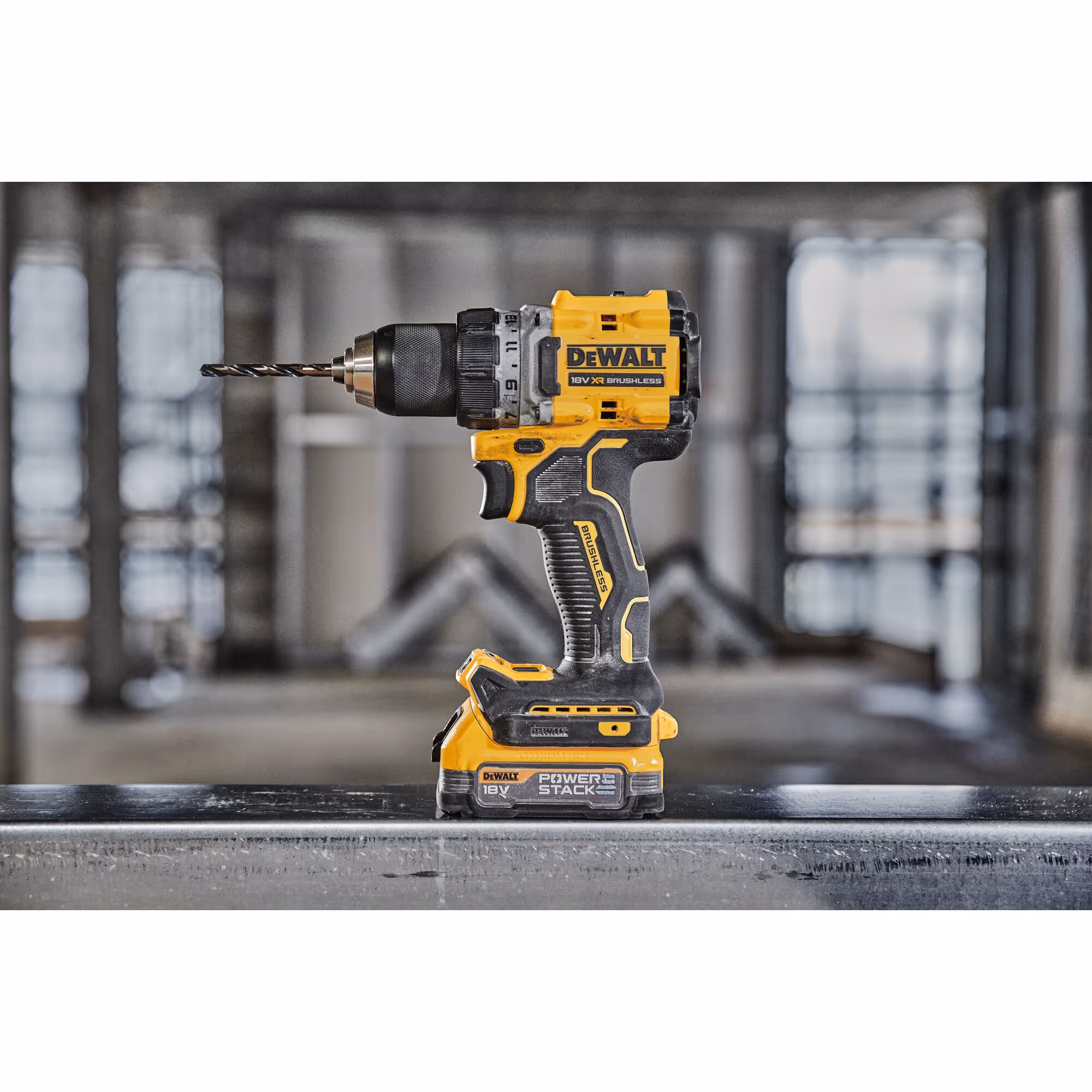 Perceuse visseuse Compacte XR 18V 1.7Ah Li-Ion Brushless POWERSTACK