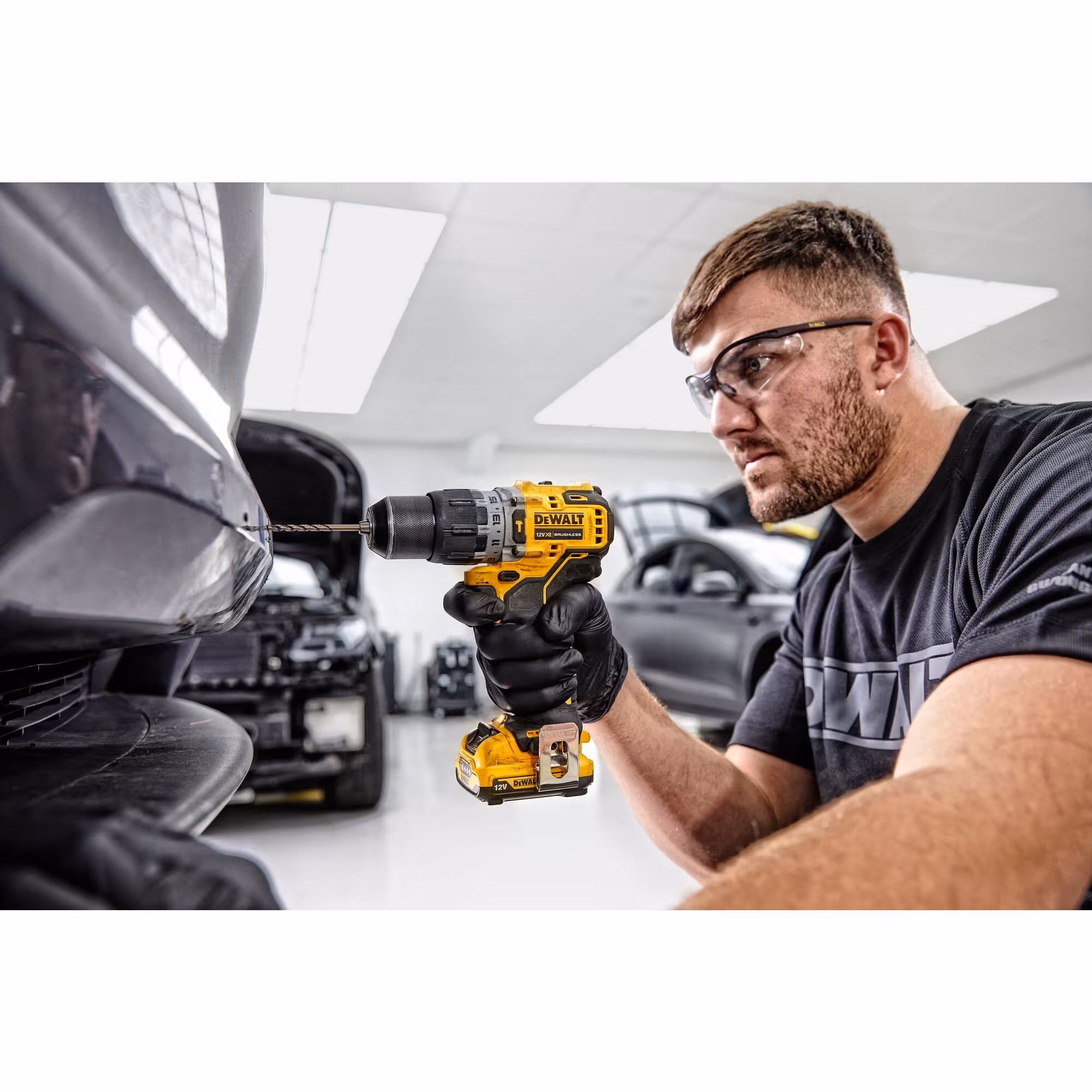 Perceuse visseuse percussion XR 12V 2Ah Li-Ion Brushless