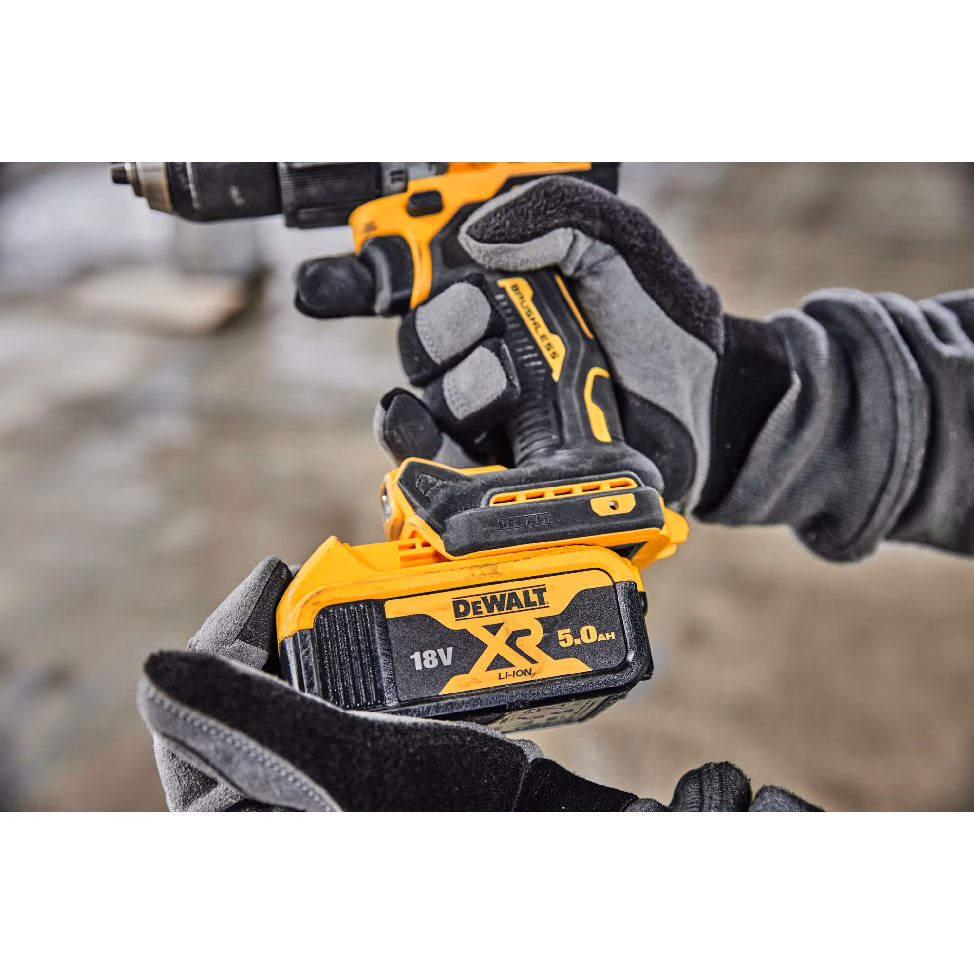 Perceuse visseuse percussion Compacte XR 18V 5Ah Li-Ion Brushless
