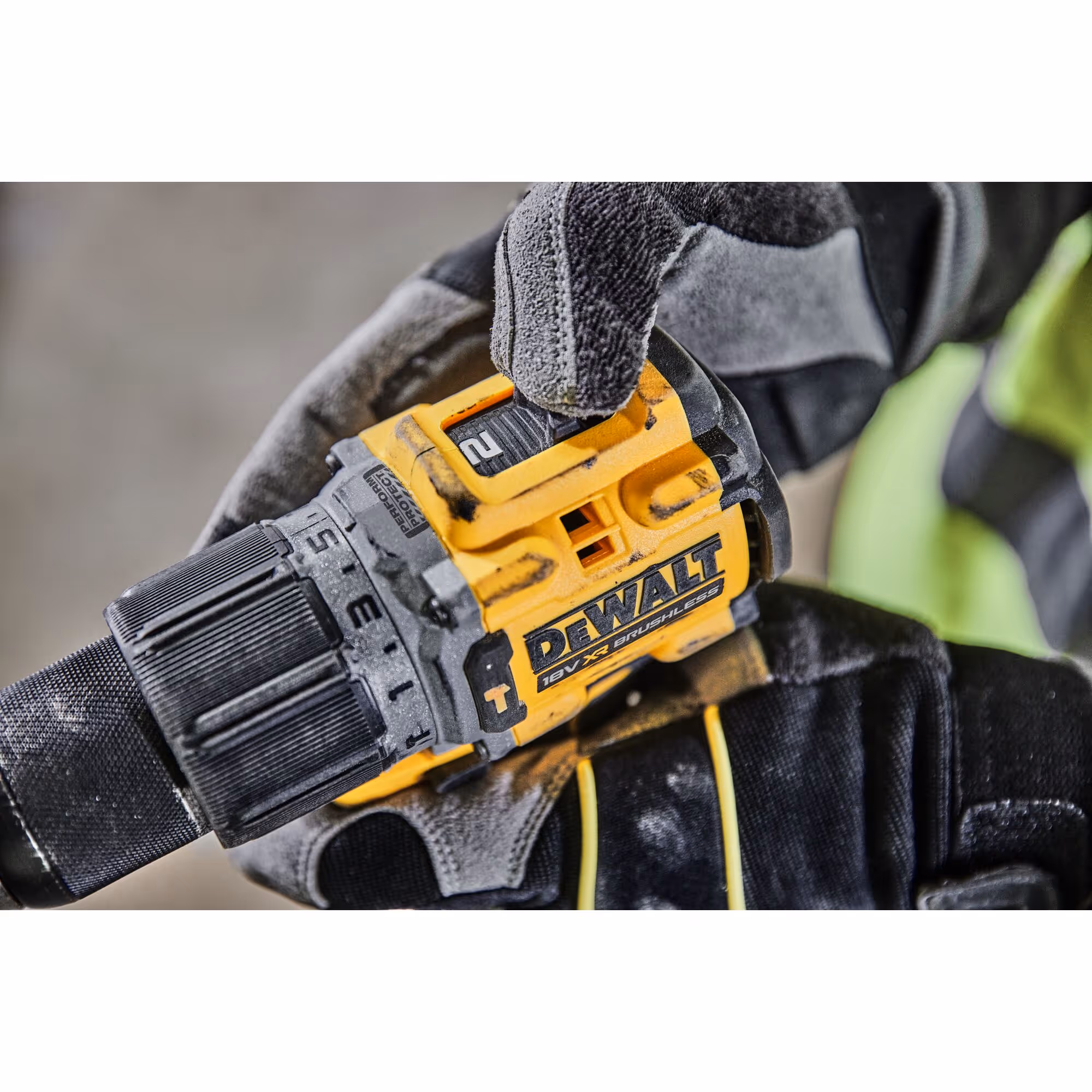 Perceuse visseuse percussion Compacte XR 18V 5Ah Li-Ion Brushless